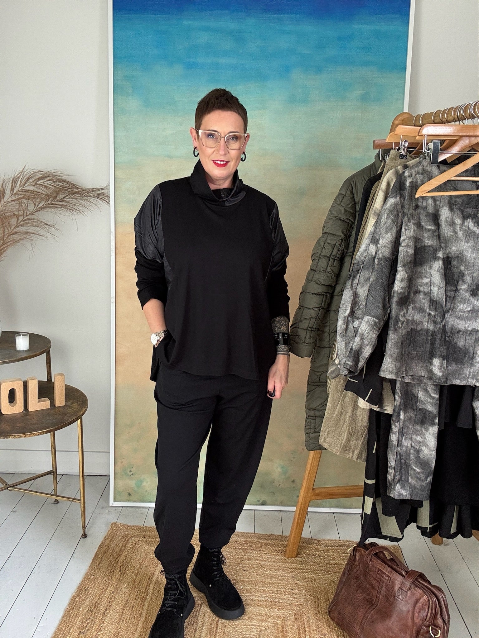Inger Pants in Black