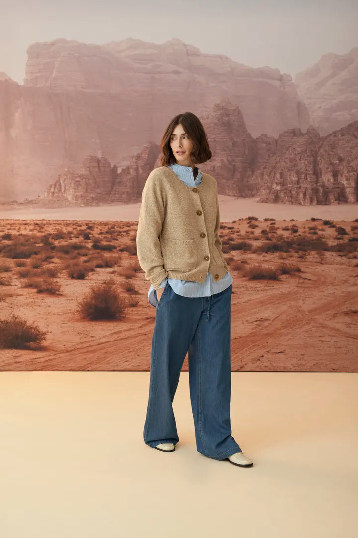 Avril Jean in Rinse Wash Blue