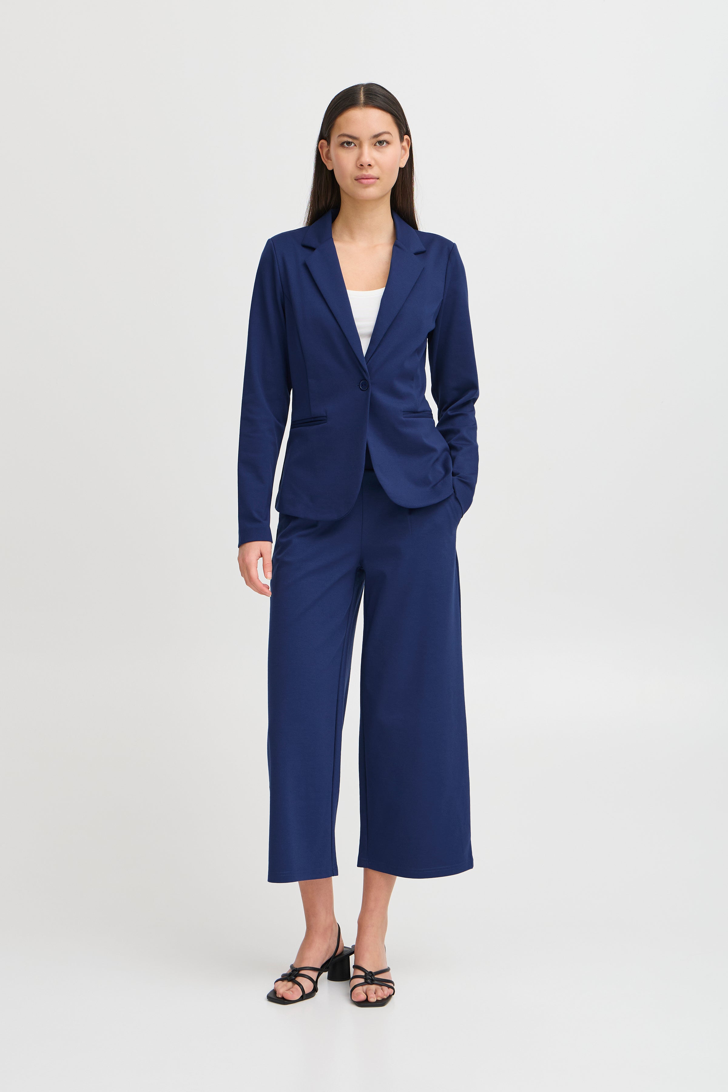 Kate Blazer in Midievil Blue