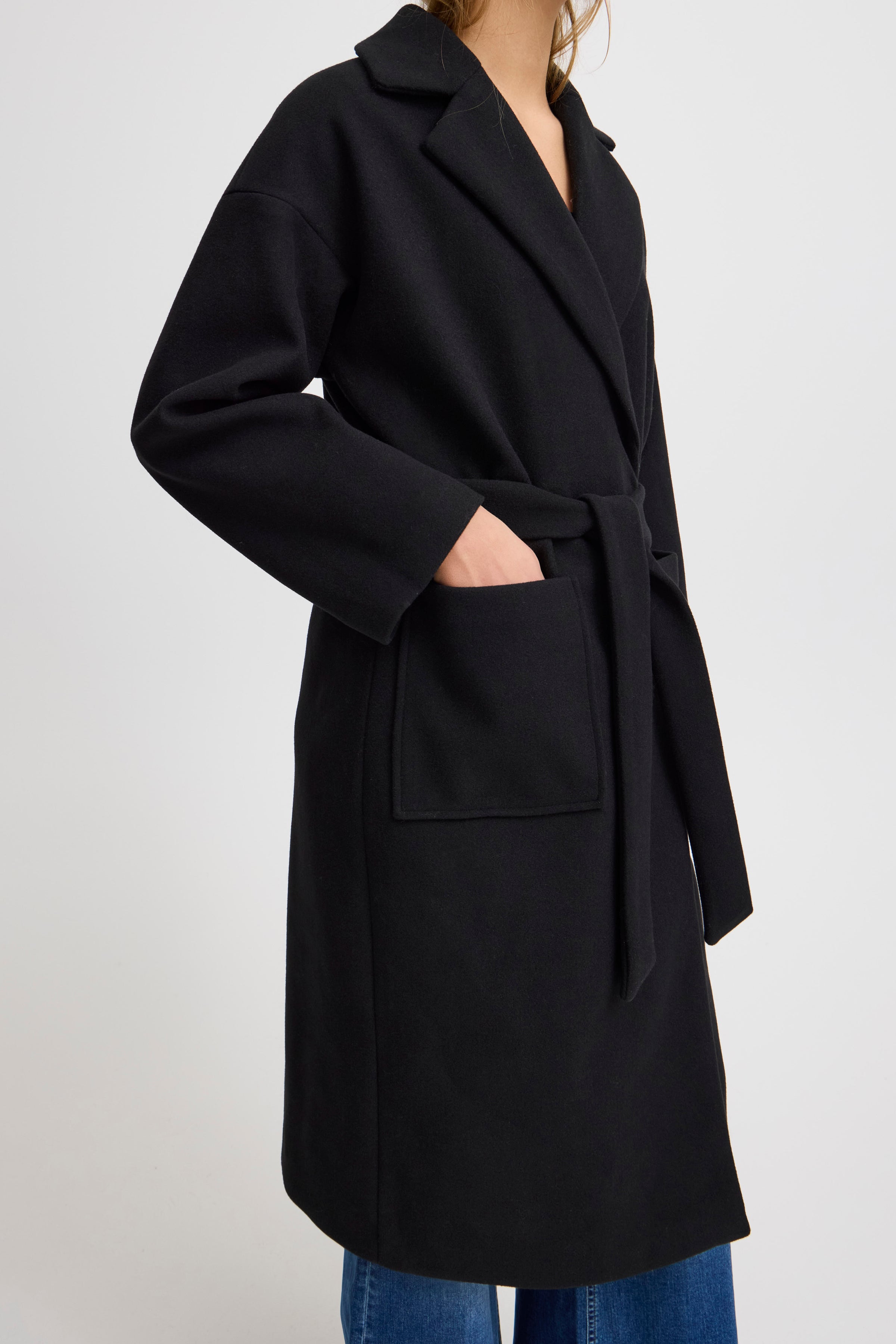 Jannet Jacket in Black