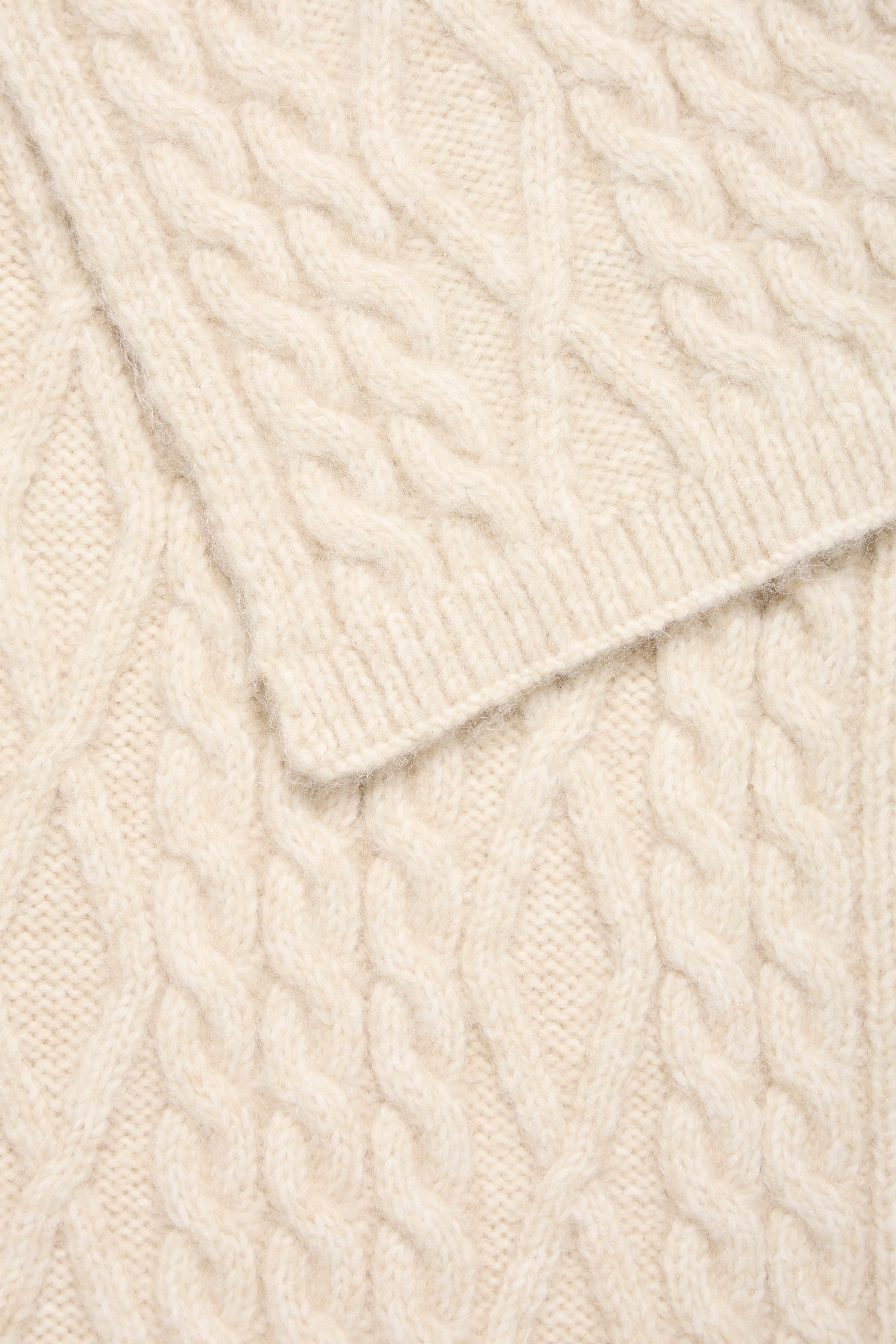 Lucy Scarf in Oatmeal Melange