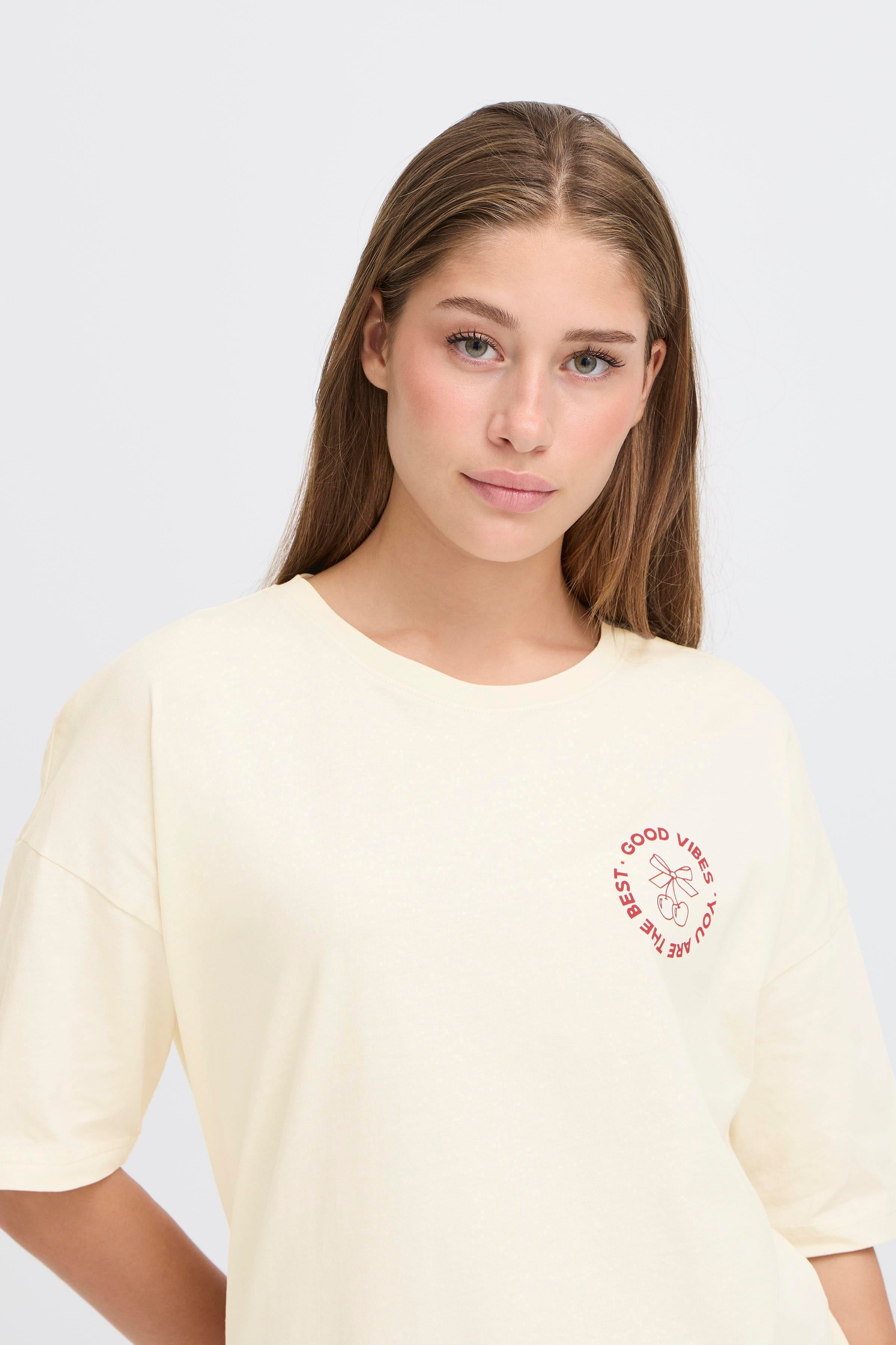 Nabino Graphic T-Shirt in Birch and Red