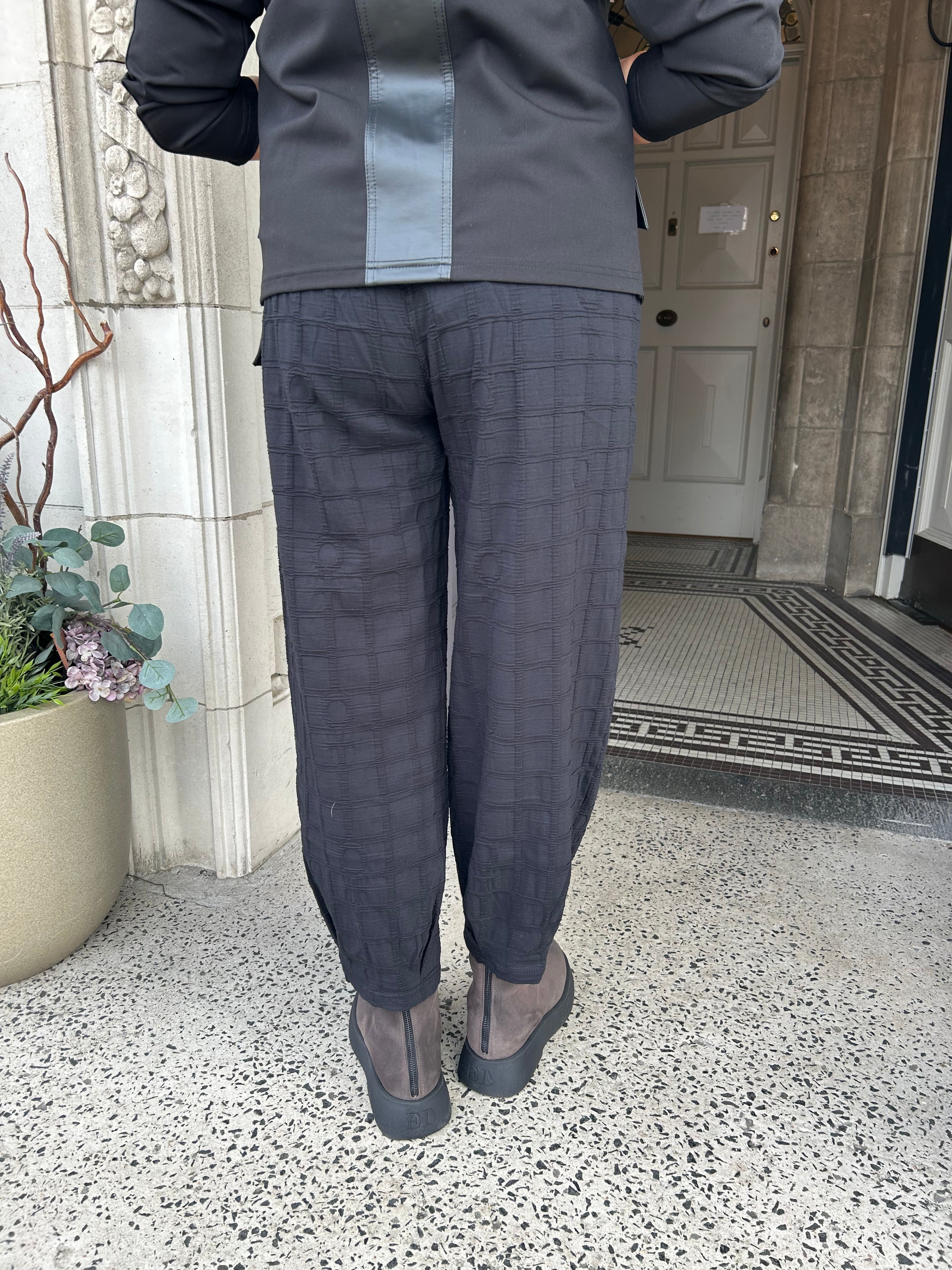 Bubble Trouser in Black