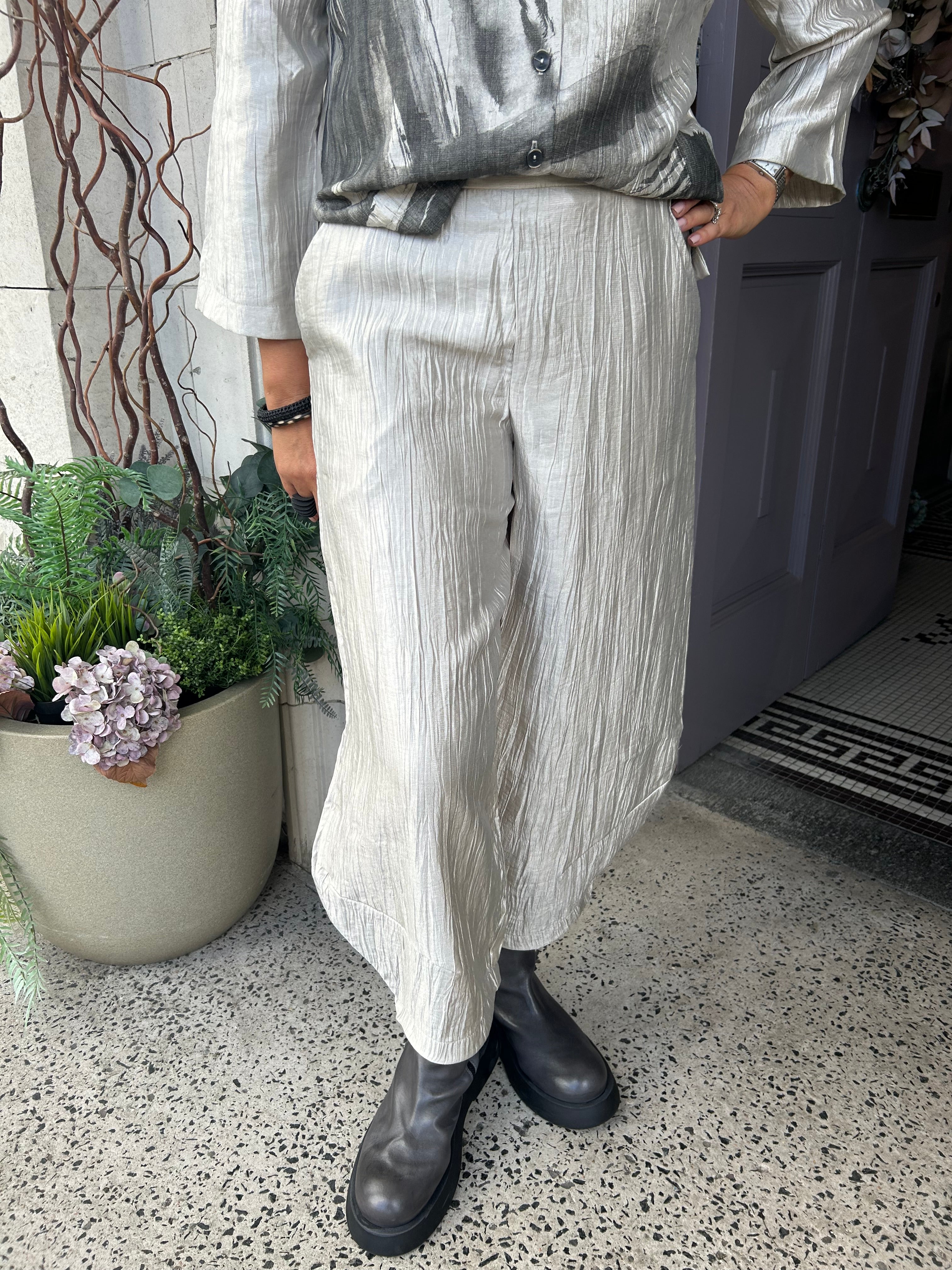 Crinkle Trouser in Ivory