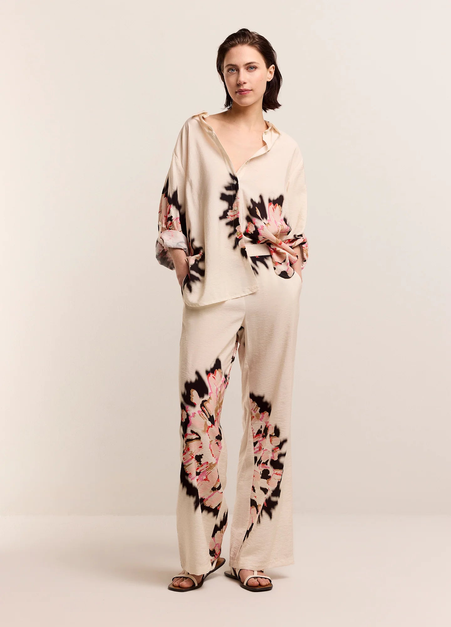 Relaxed Blouse with Floral Print in Ivory