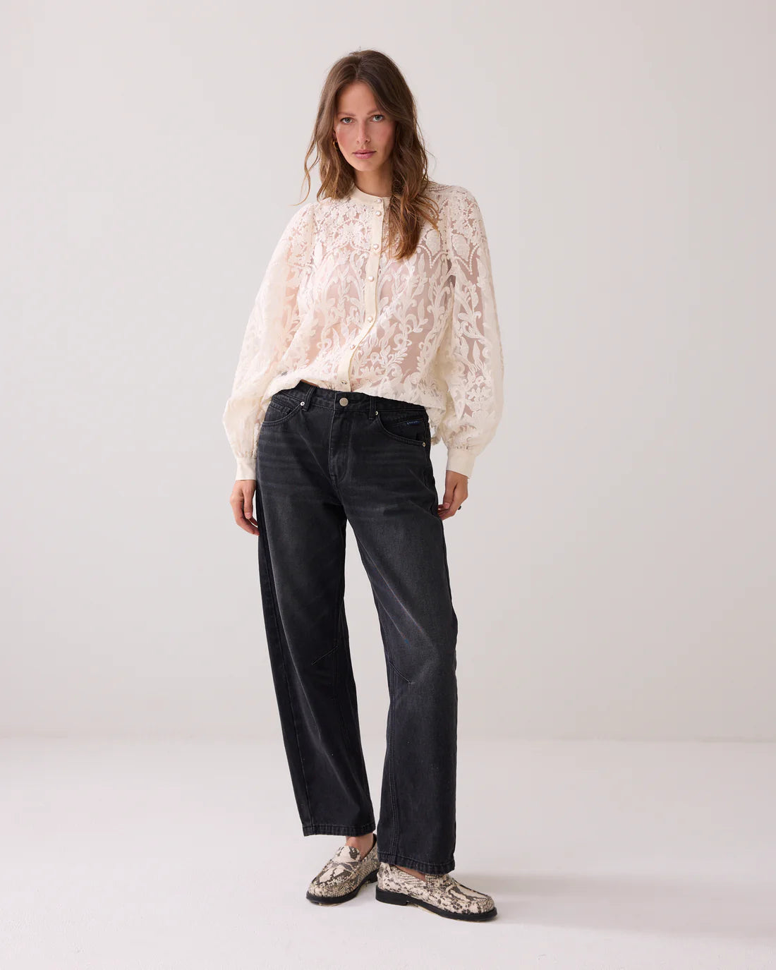 Flower Lace Blouse in Ivory