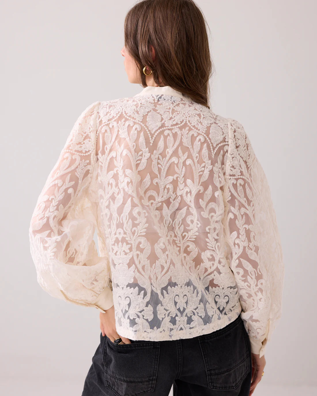 Flower Lace Blouse in Ivory