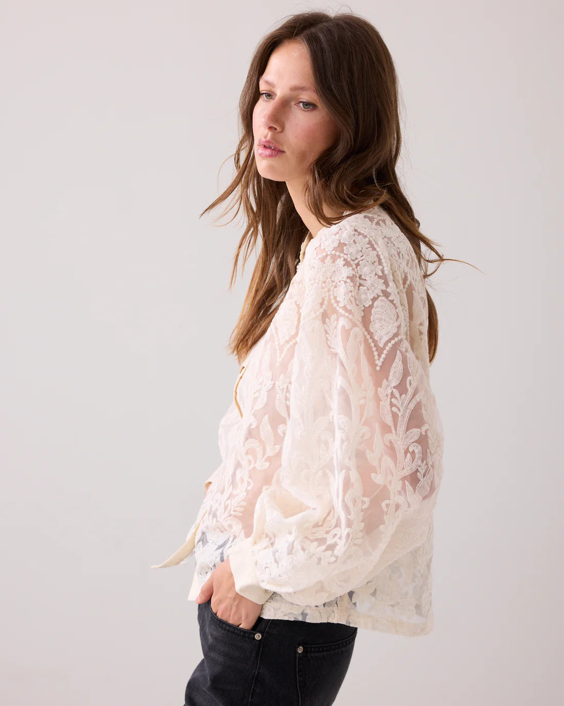 Flower Lace Blouse in Ivory