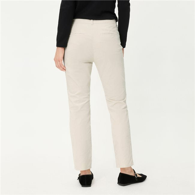 Cropped Trouser in Almond Beige