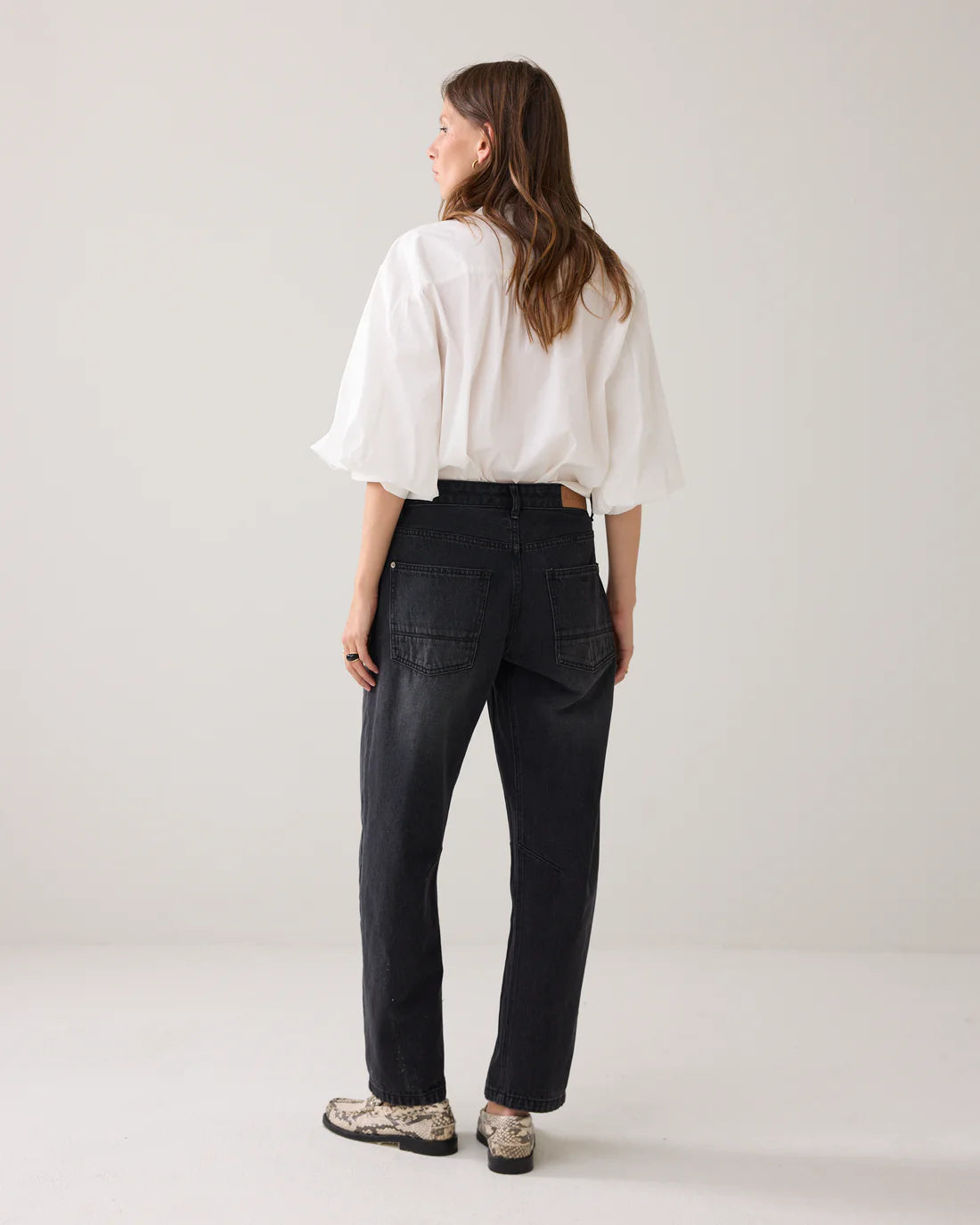 Cocoon Fit Cotton Jeans in Black