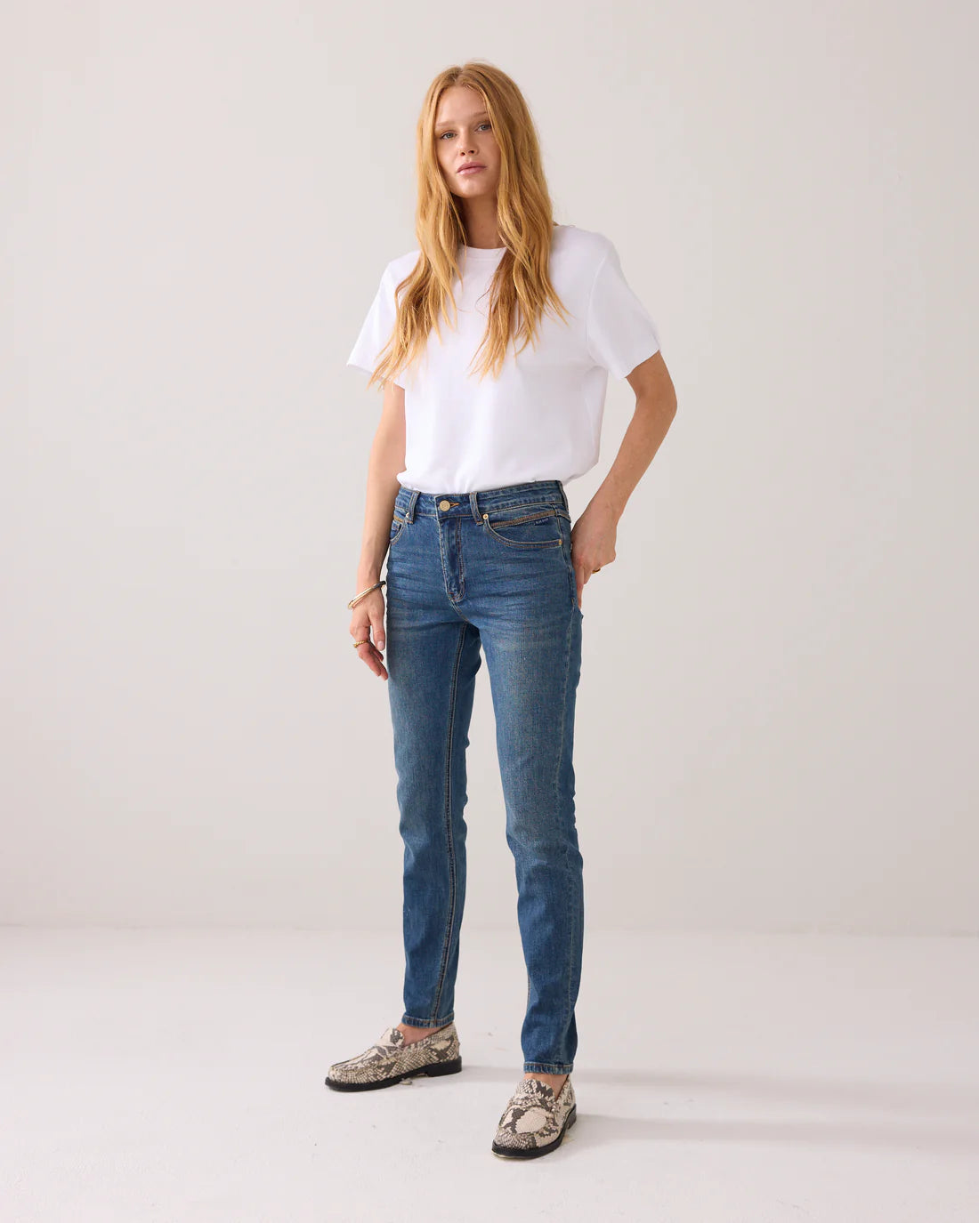Soft Stretch Tapered Jean in Blue
