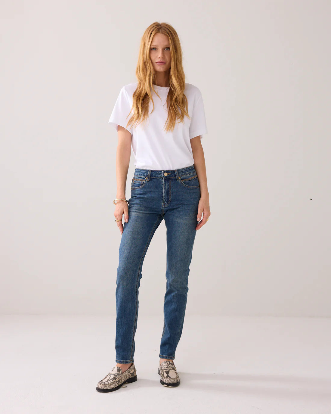 Soft Stretch Tapered Jean in Blue