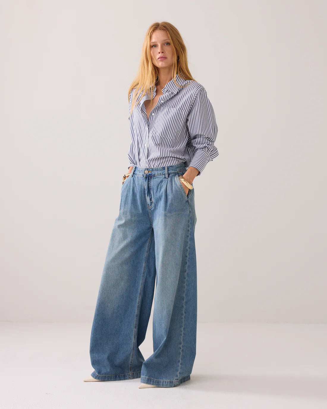 Ultra Wide Leg Jeans in Blue