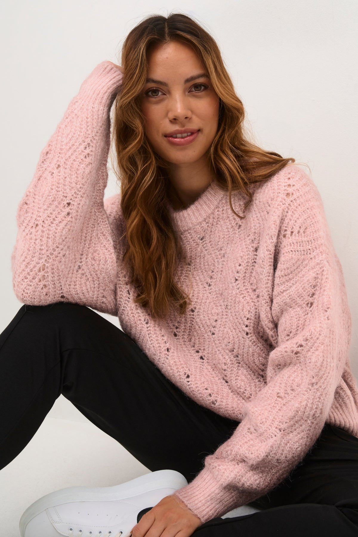 Kimmy Knit Pullover in Pale Mauve Mela