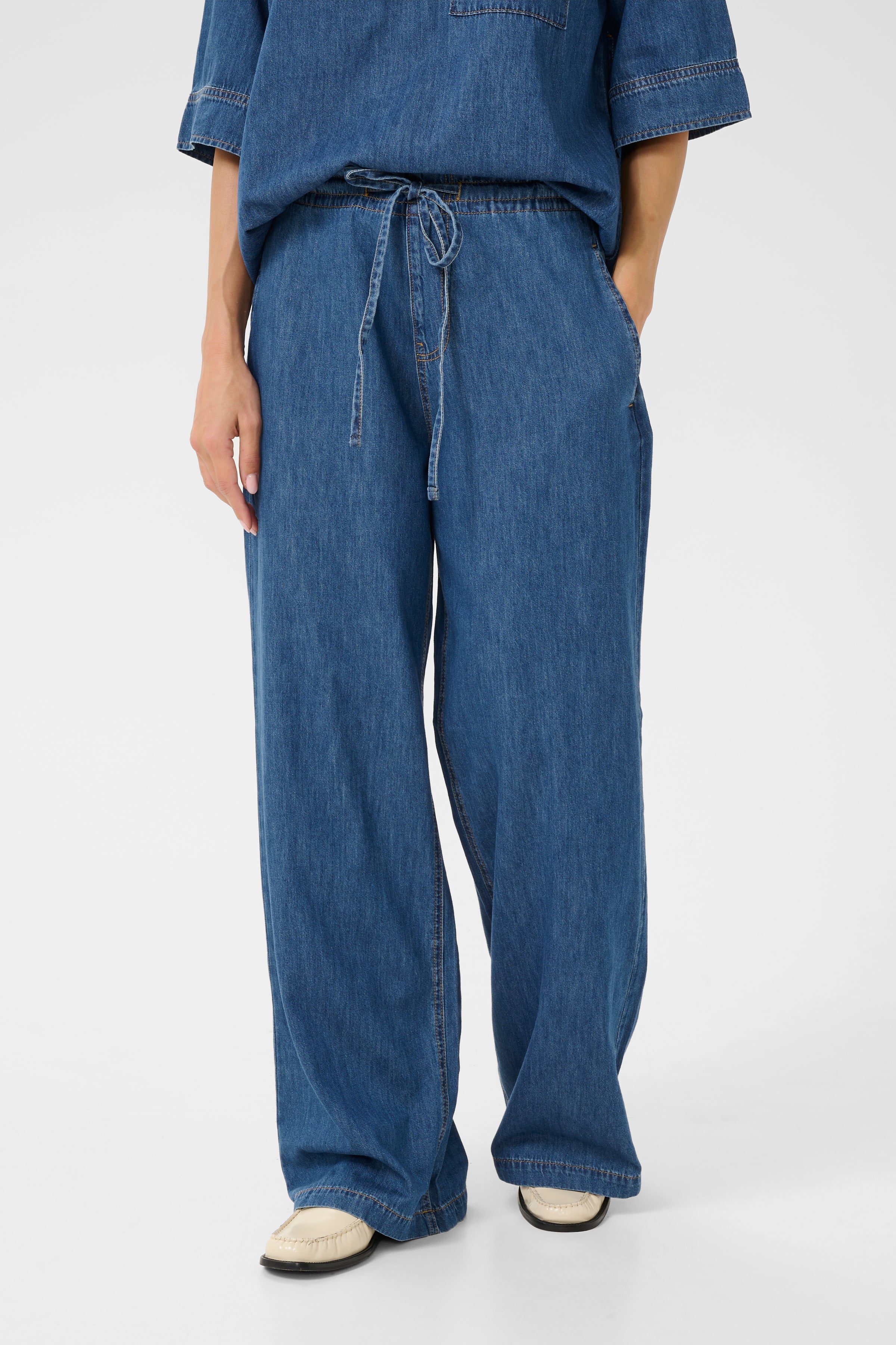 Avril Jean in Rinse Wash Blue