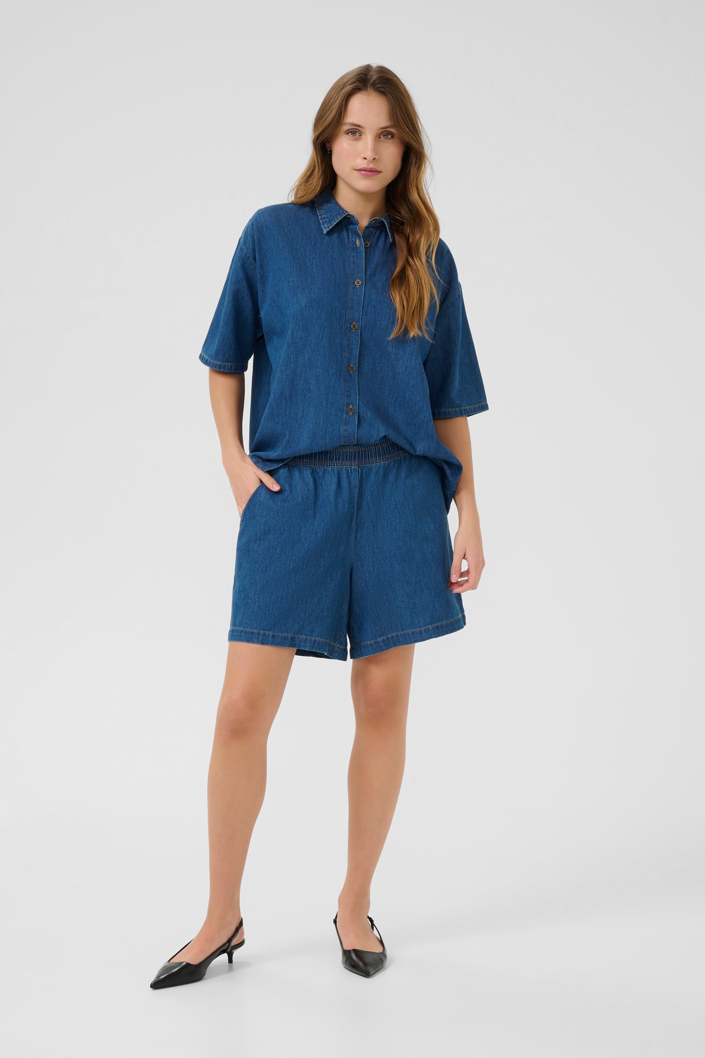 Berteline Arpa Denim Shirt in Dark Blue Wash