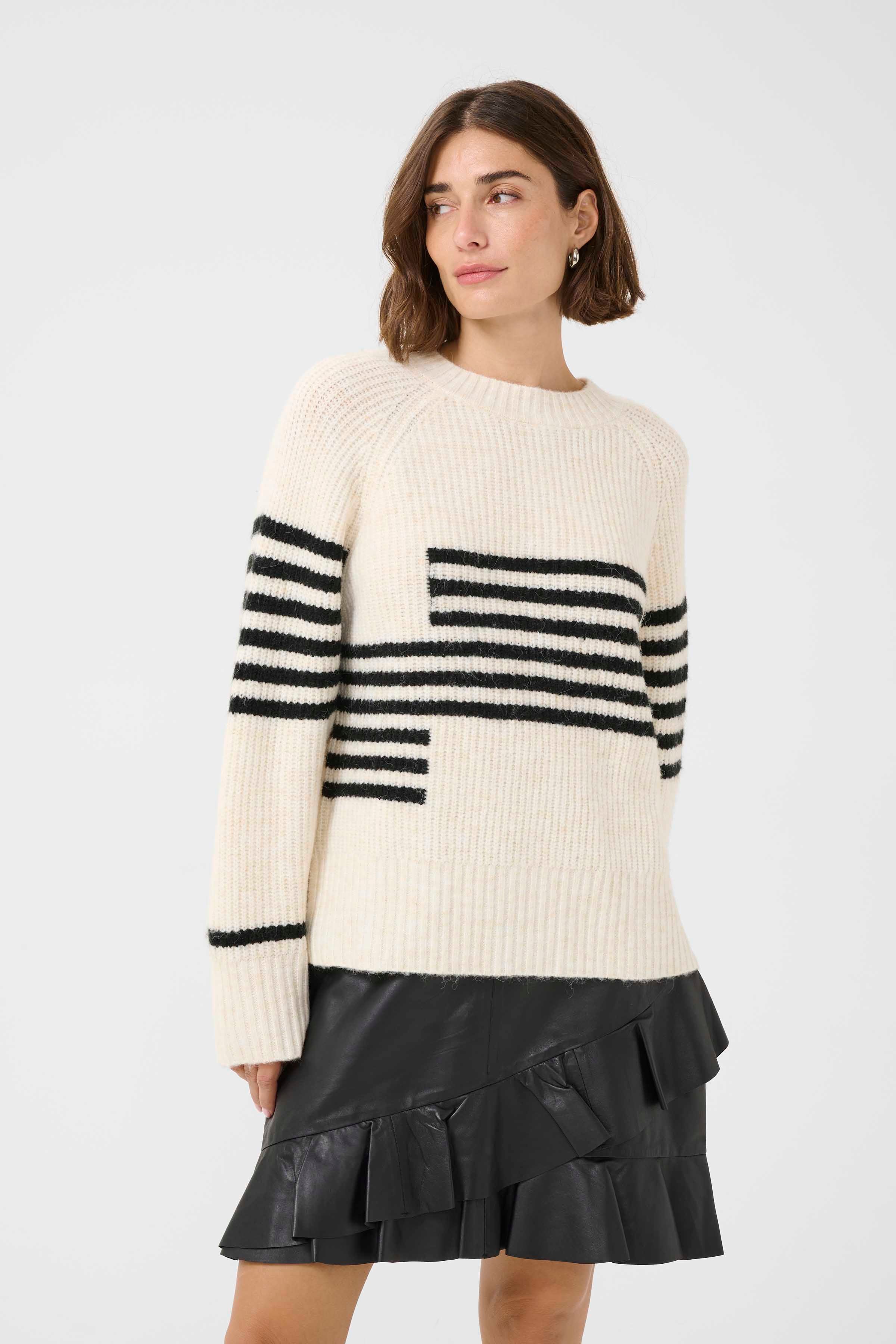 Nicky Kimmy Stripe Pullover in Whitecap/Black