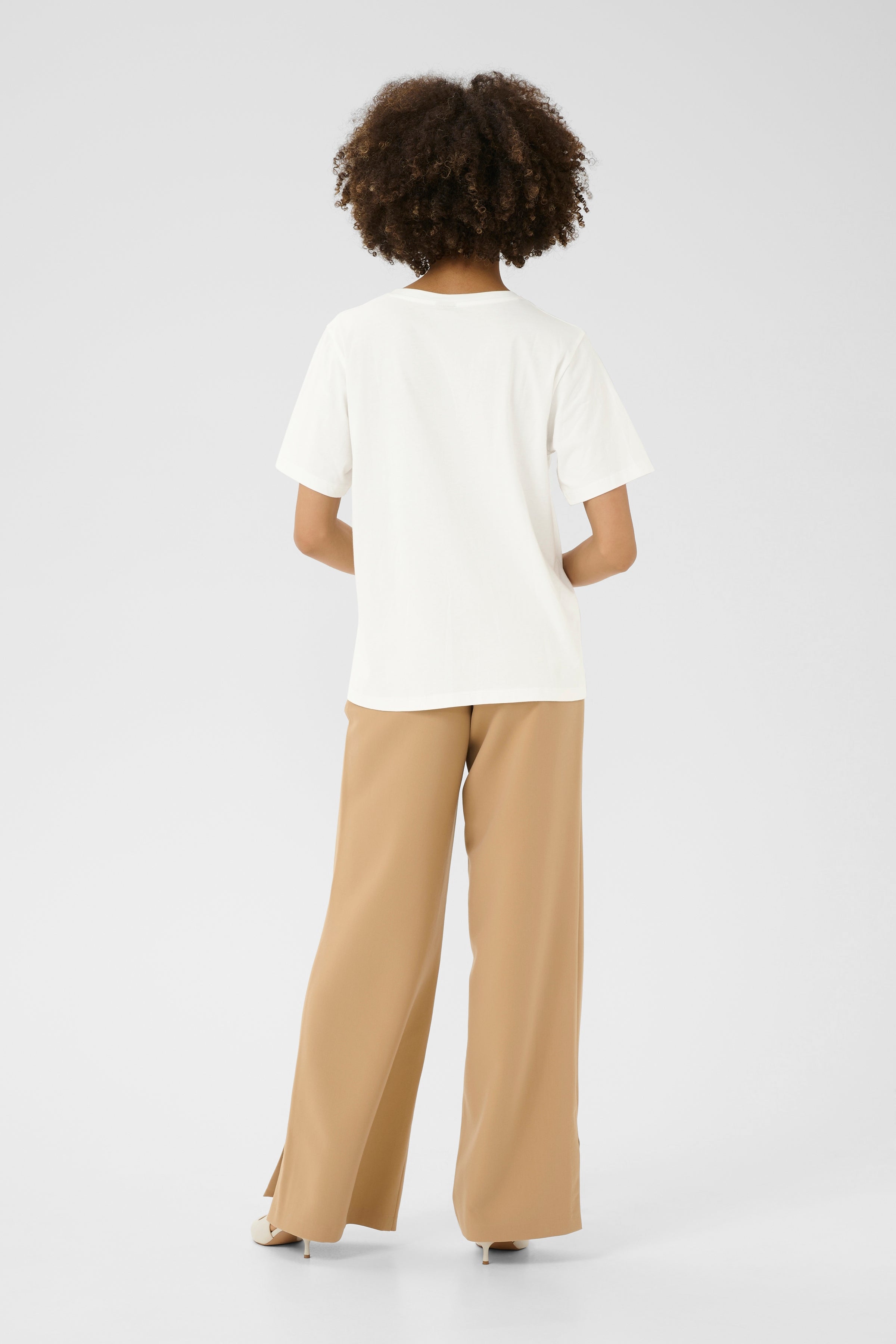 Gab Amora T-Shirt in White/Blue