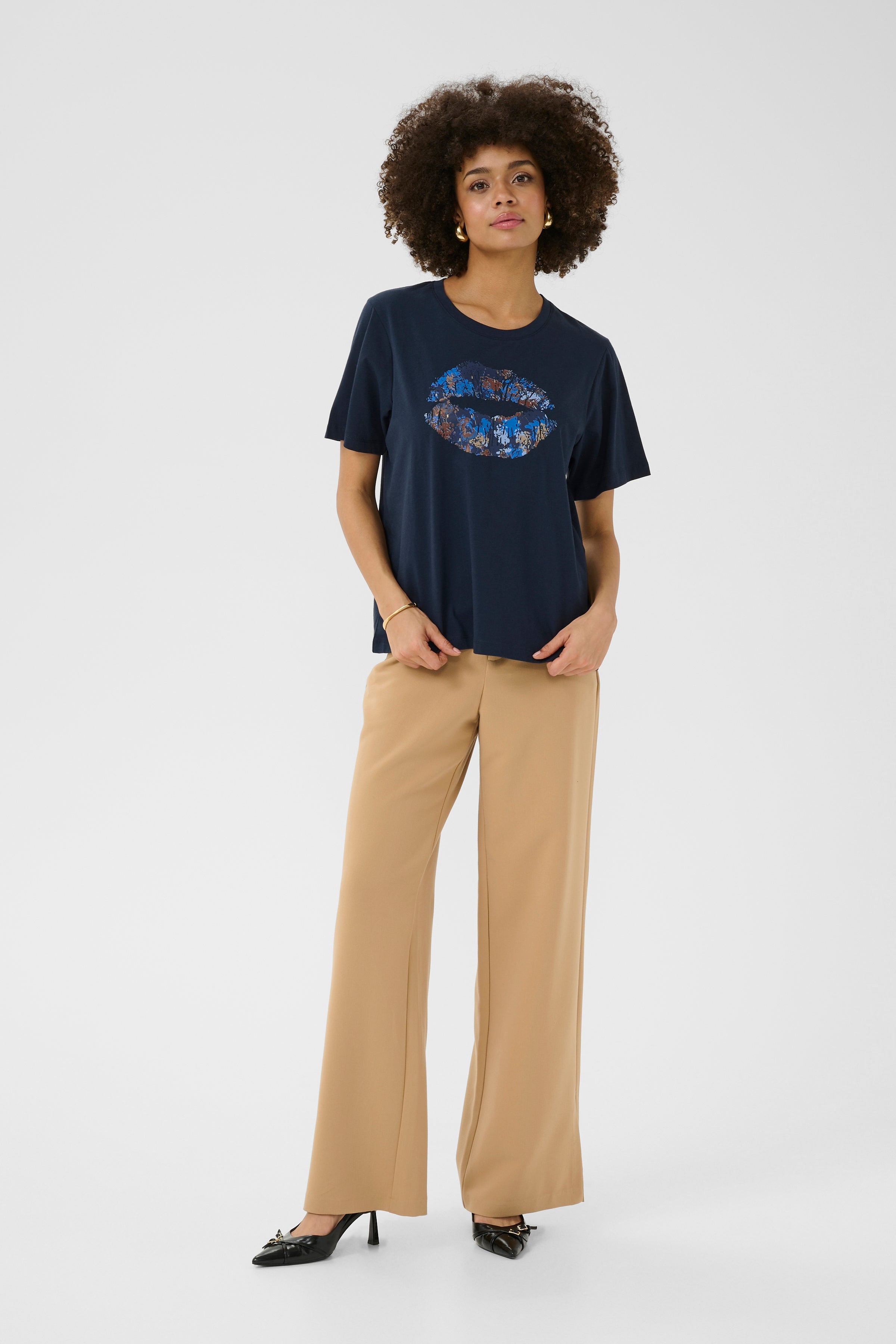 Gab Amora T-Shirt in Salute/Blue Floral