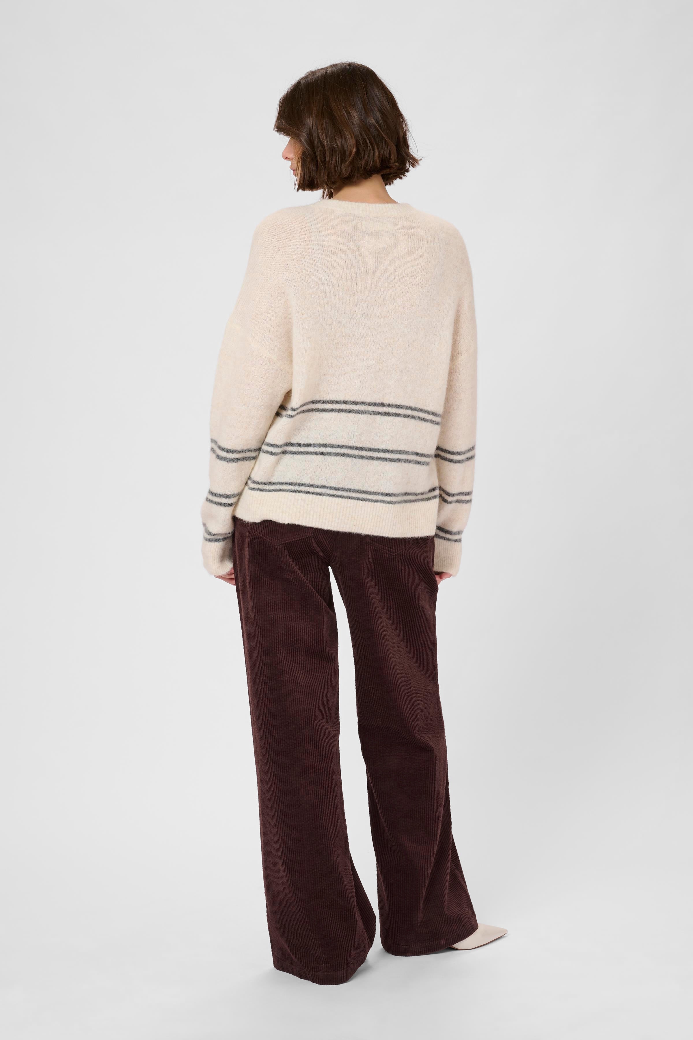 Baela Klay Pants in Bitter Chocolate