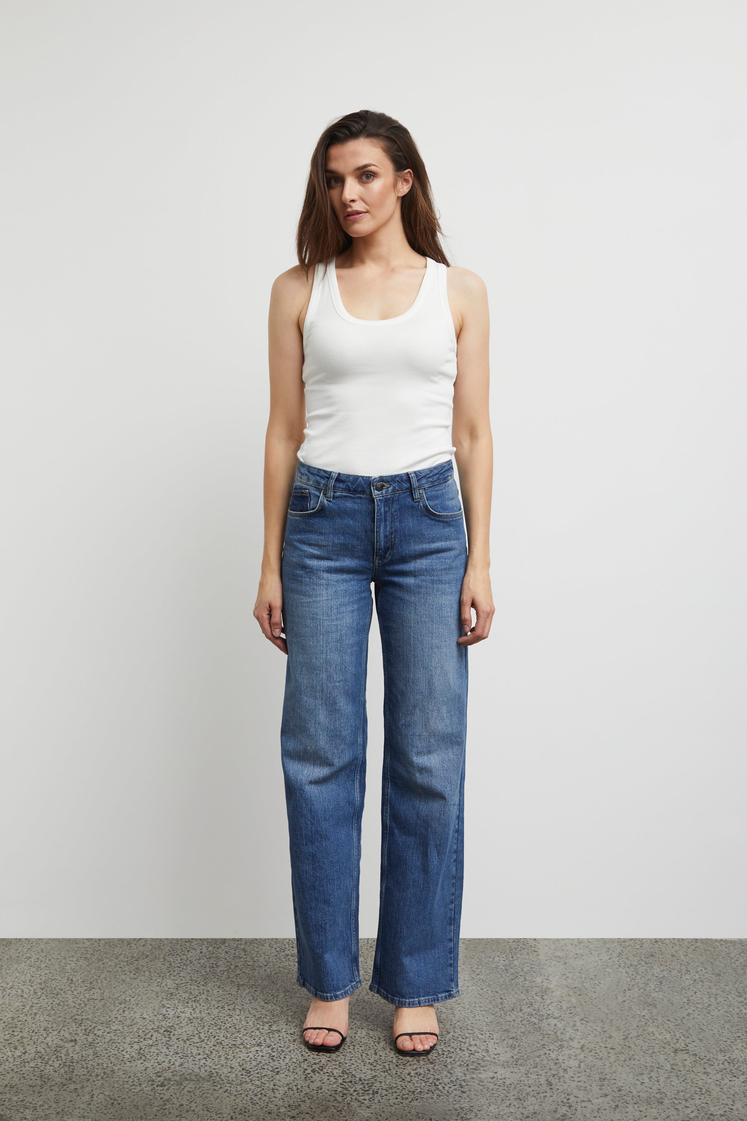 Vega Wide Leg Jean in Medium Blue