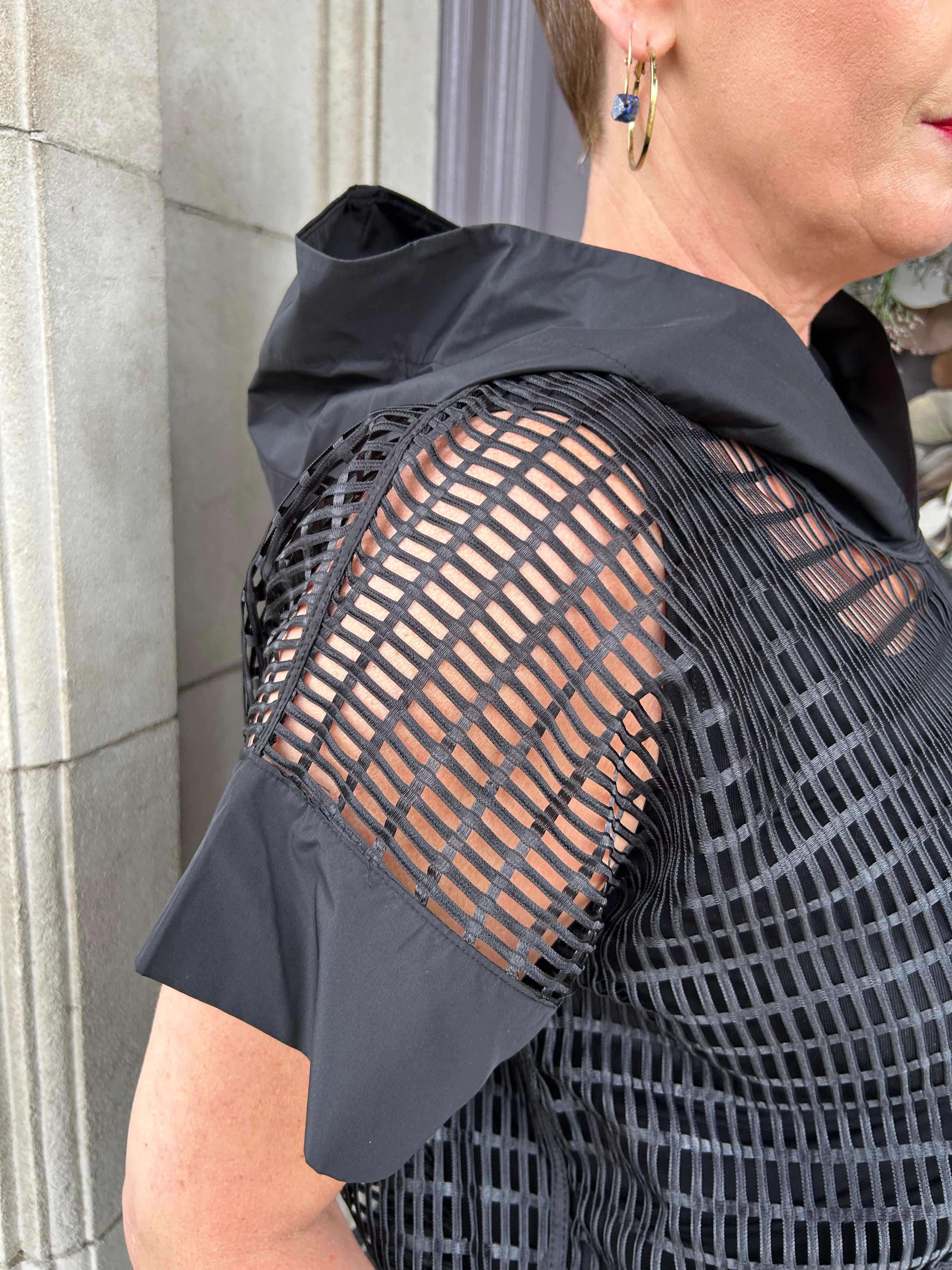 Open Weave Square Top in Black