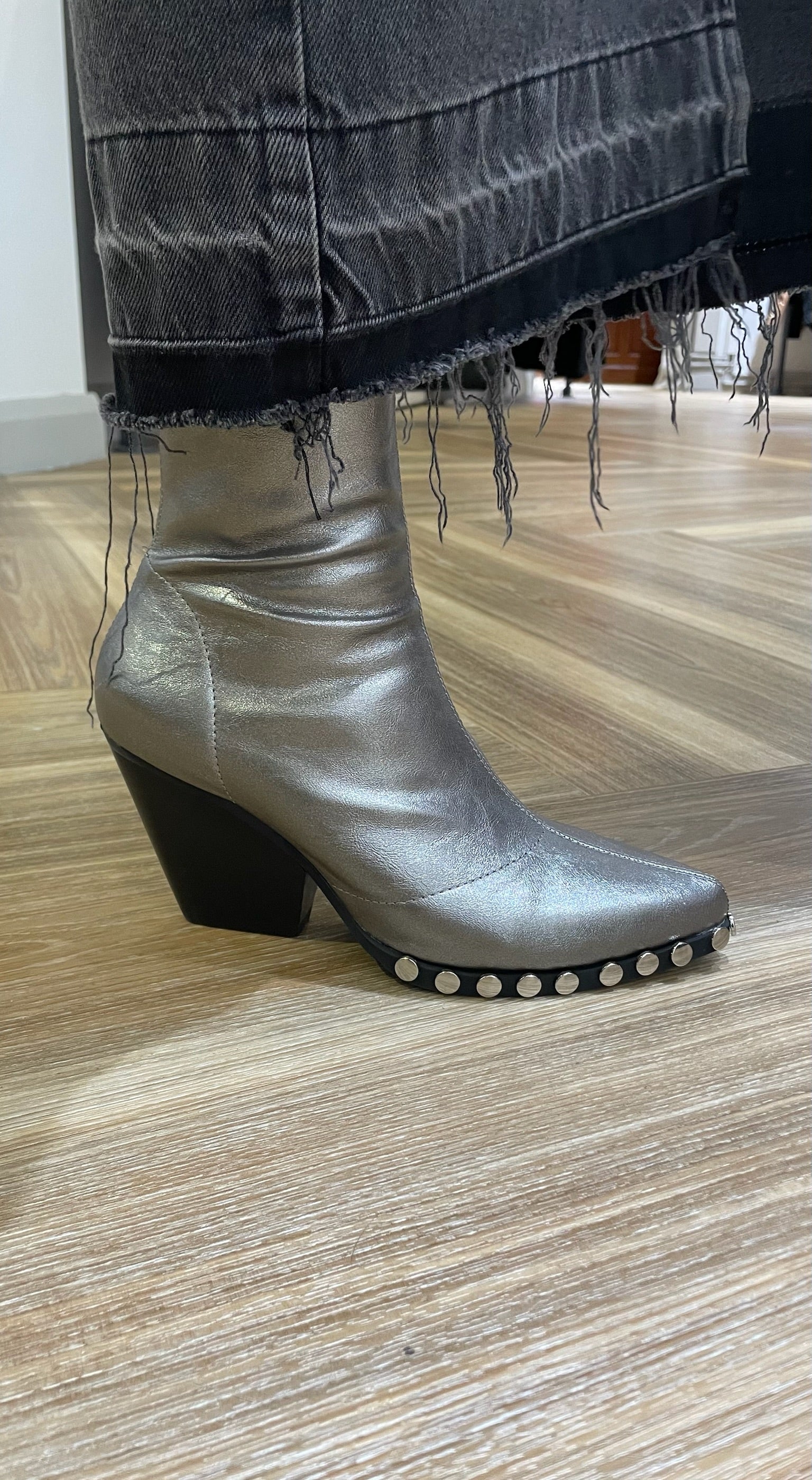 Charlotte Stretch Ankle Boot in Silver
