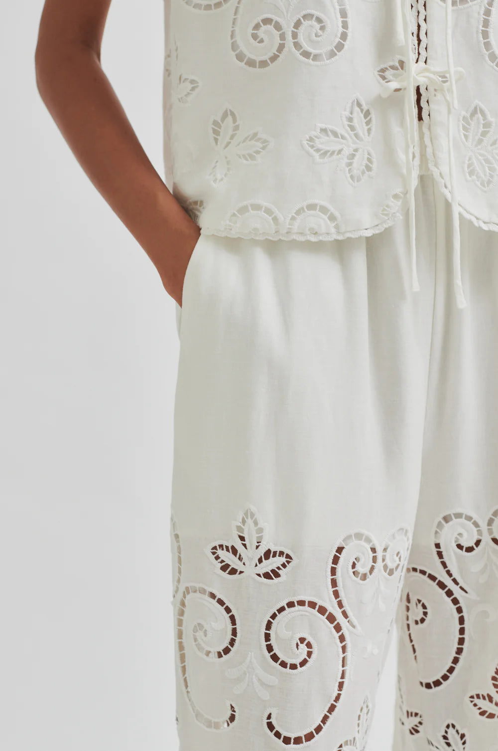 Vilma Trousers in White
