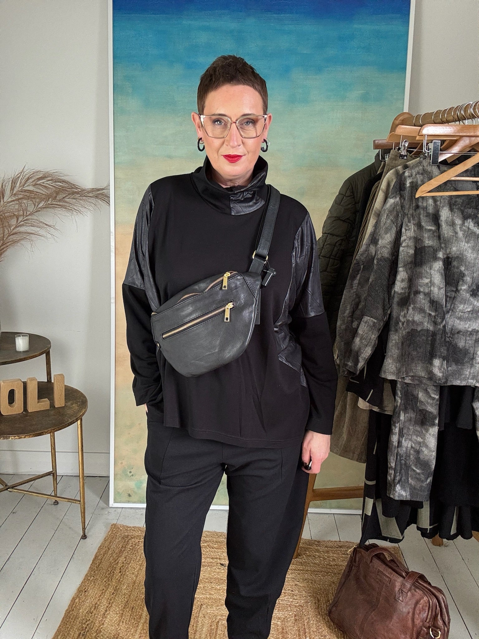 Ebon Blouse in Black