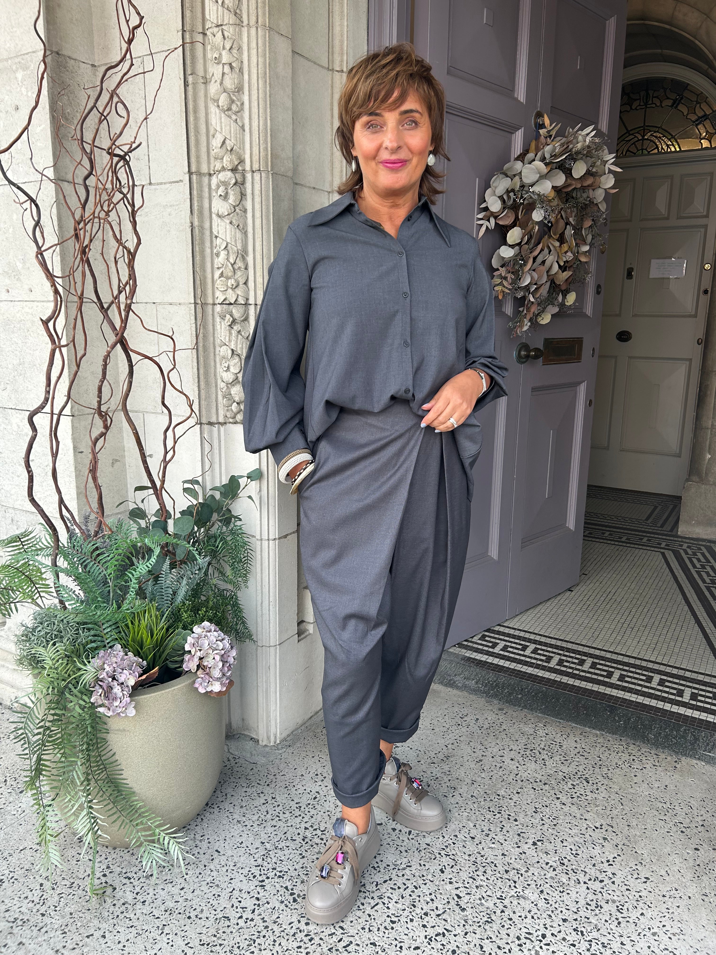 Konbasi Shirt in Anthracite