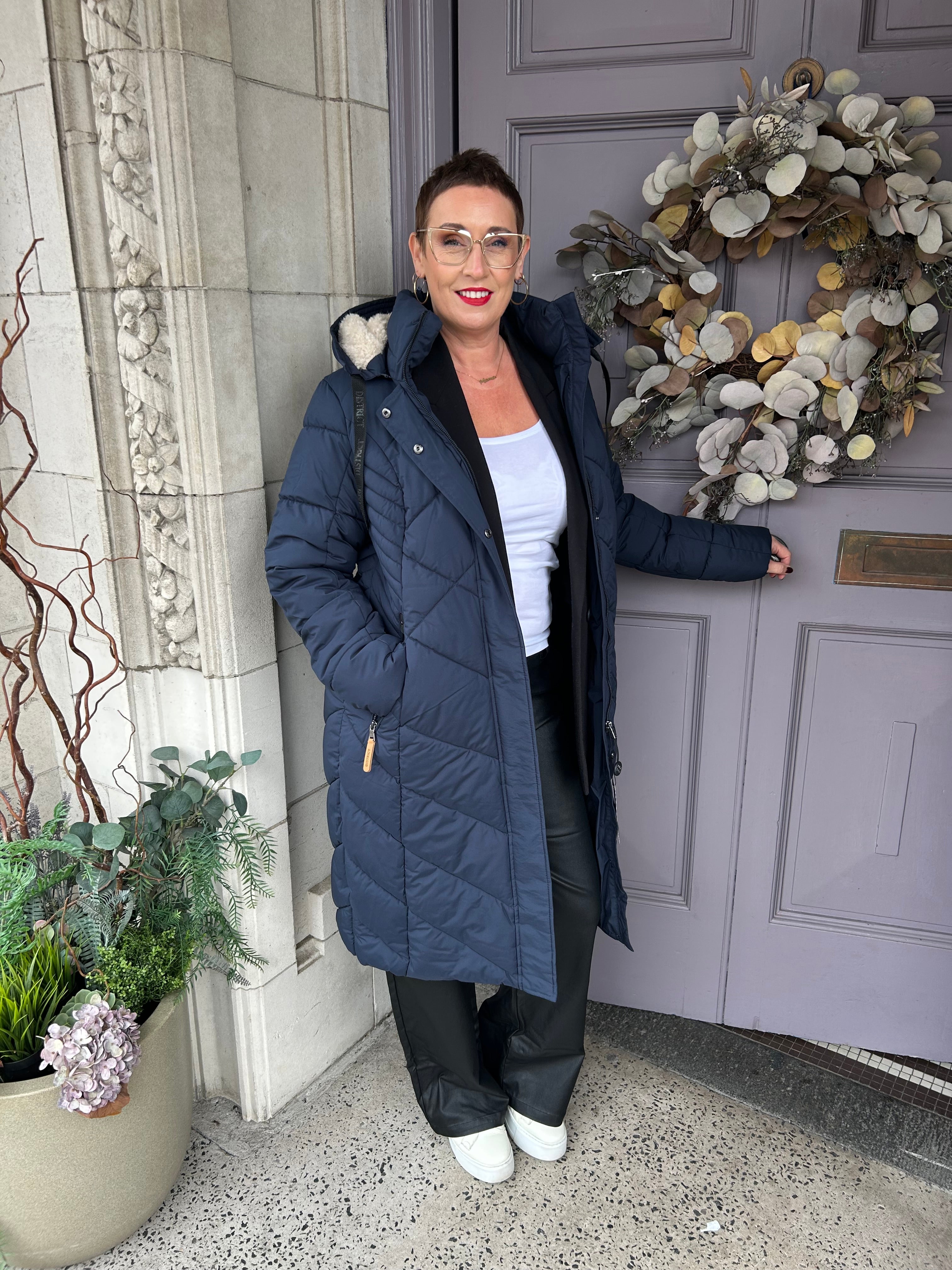 Corvara Coat in Navy