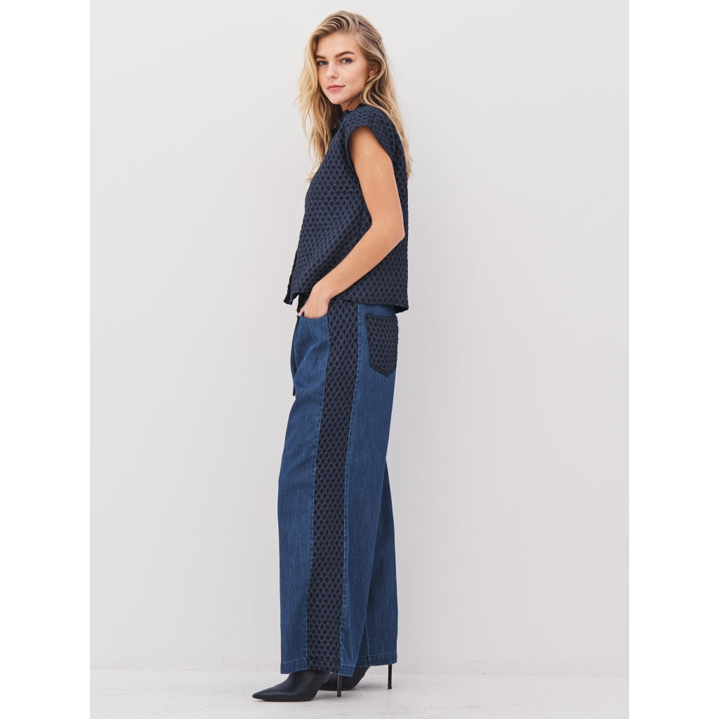 Ane Trouser in Denim