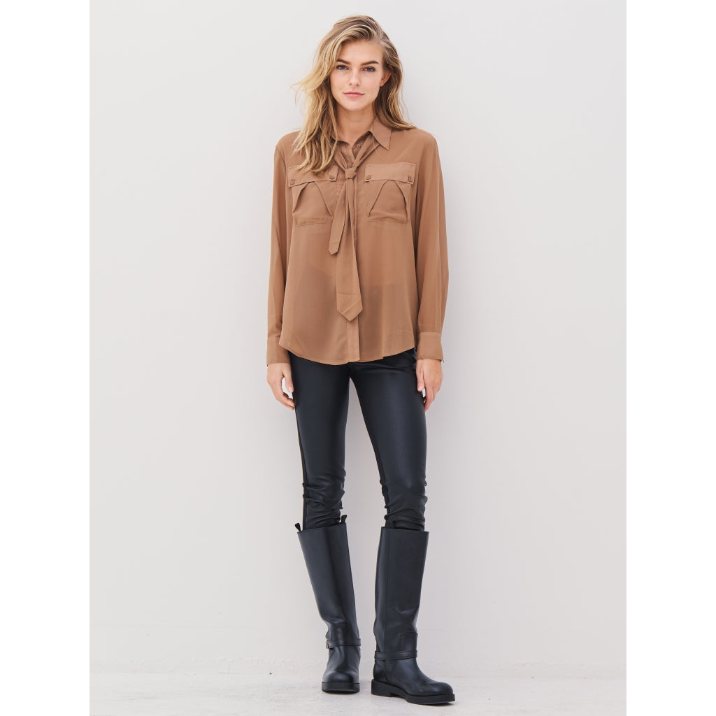 Astrid Shirt in Camel