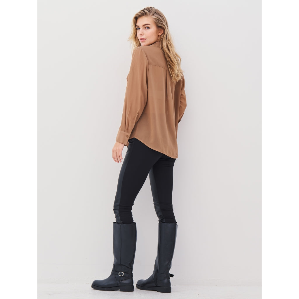 Astrid Shirt in Camel