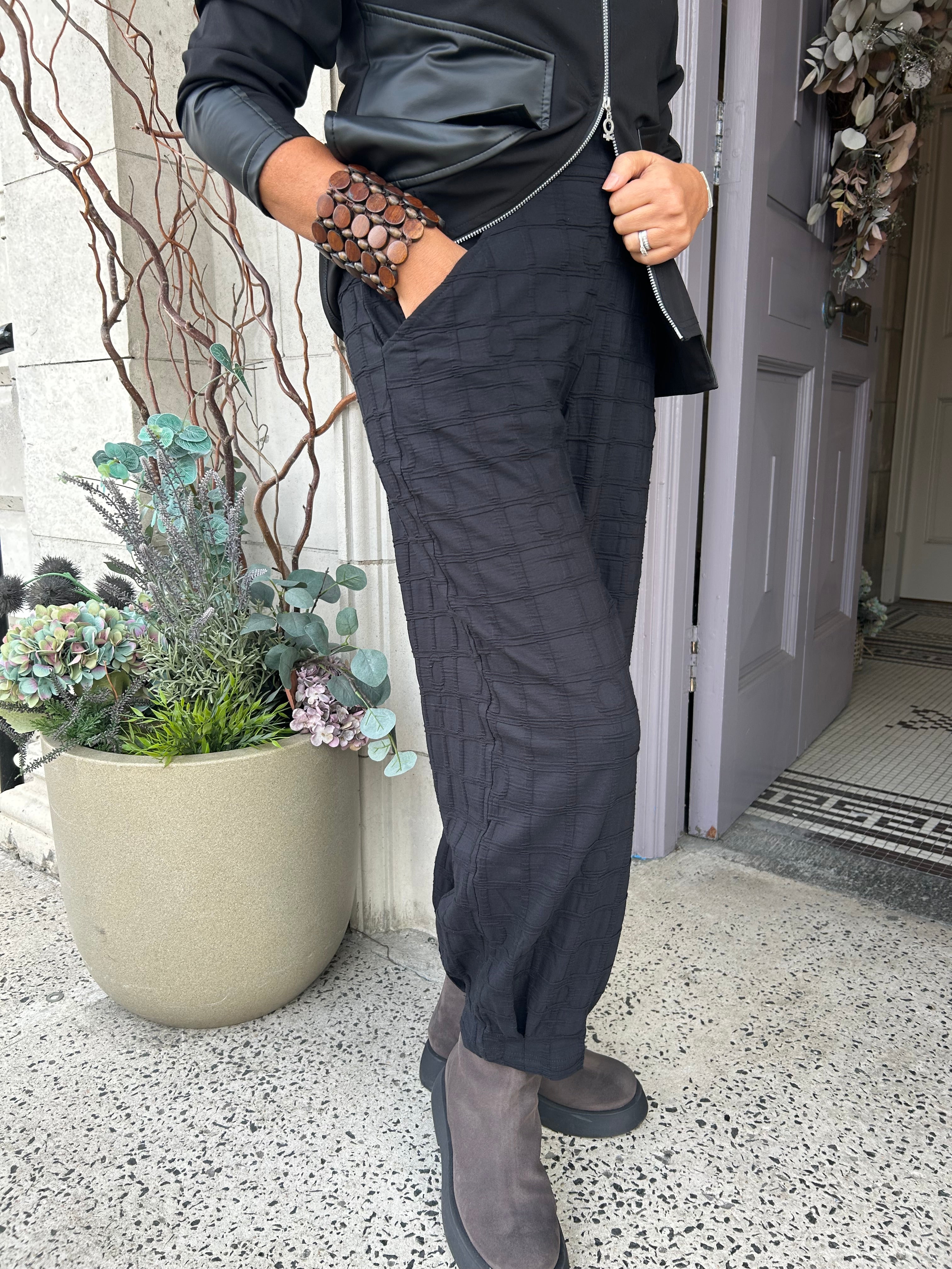 Bubble Trouser in Black