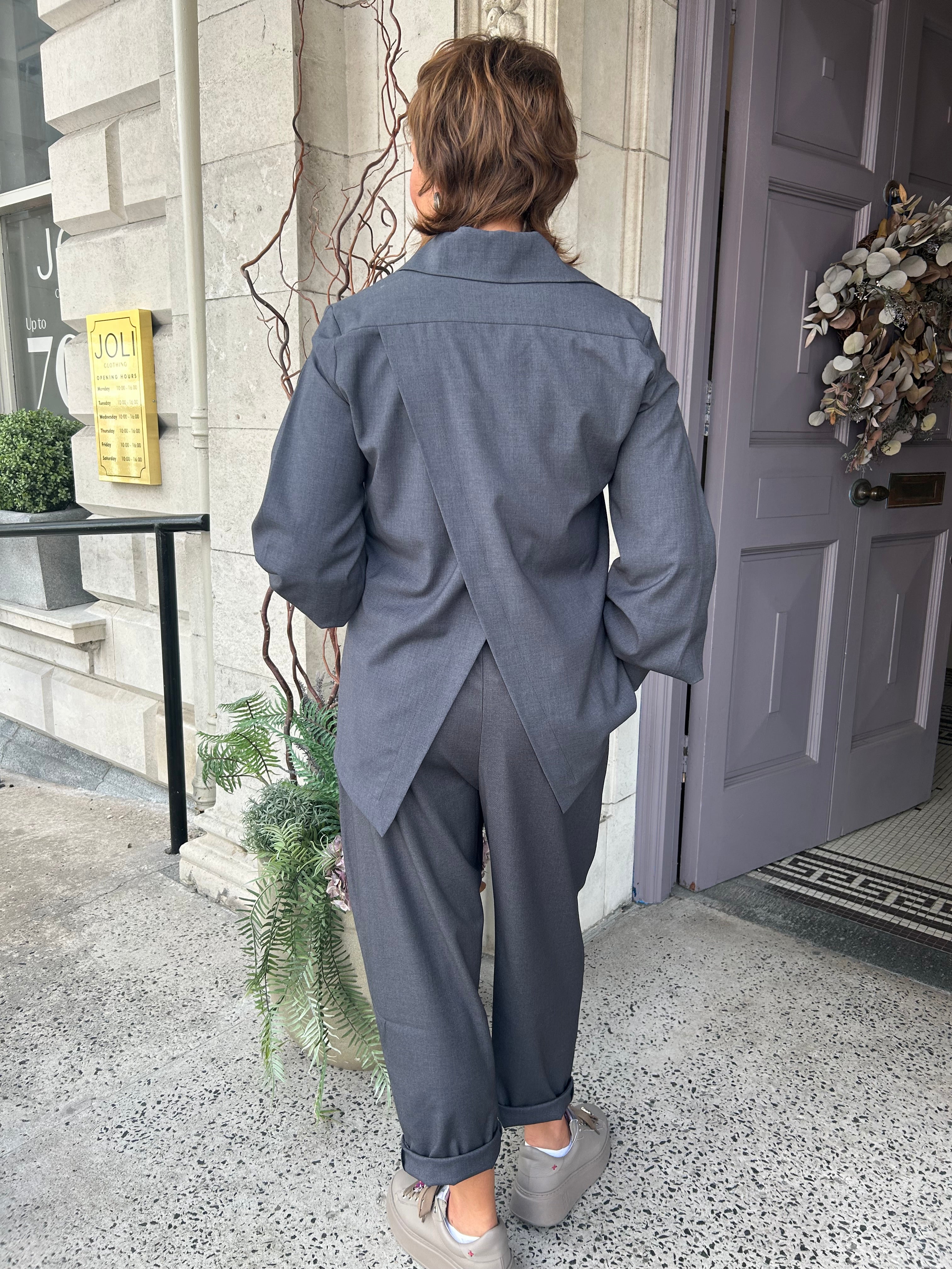 Konbasi Shirt in Anthracite
