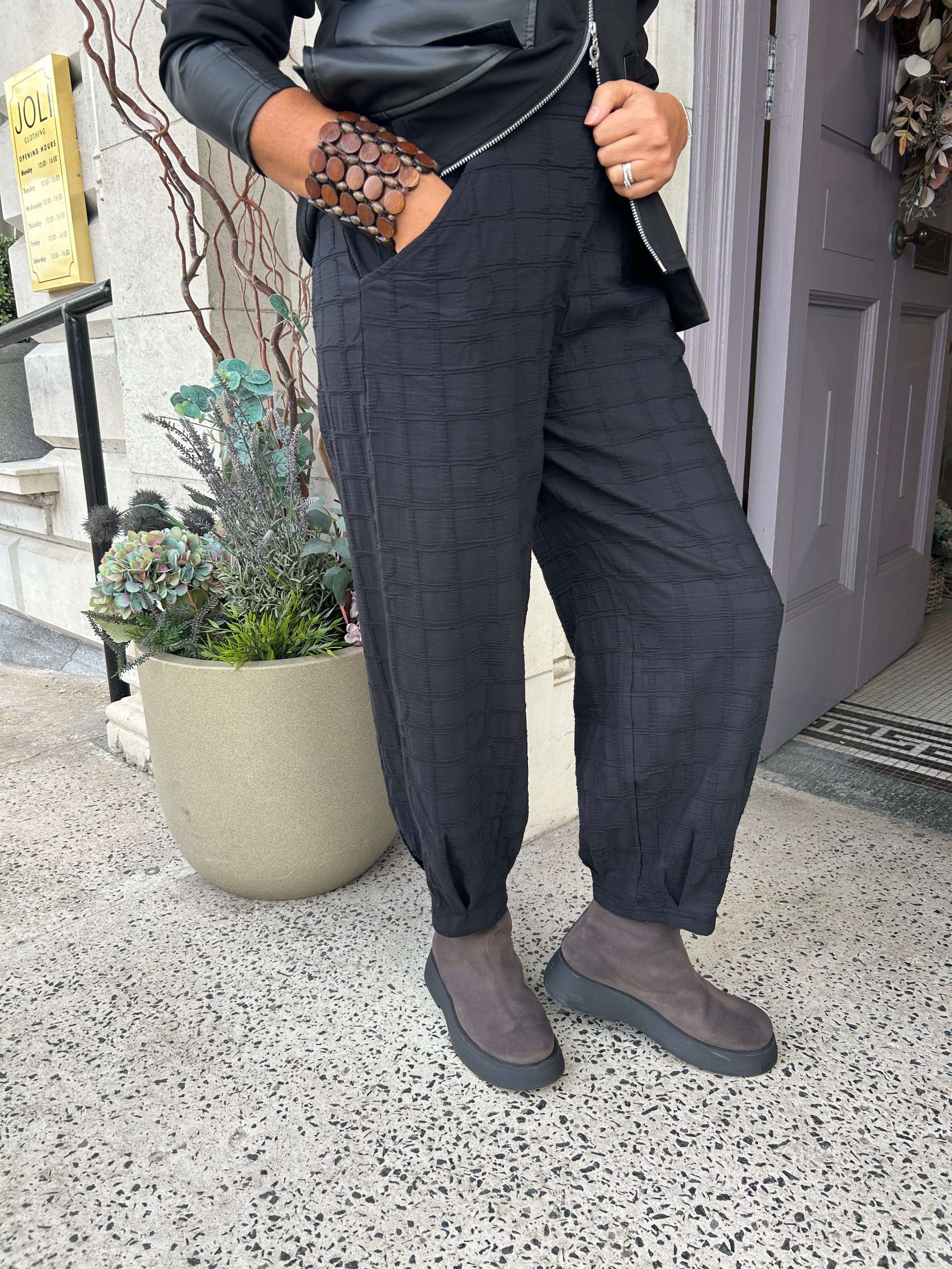 Bubble Trouser in Black