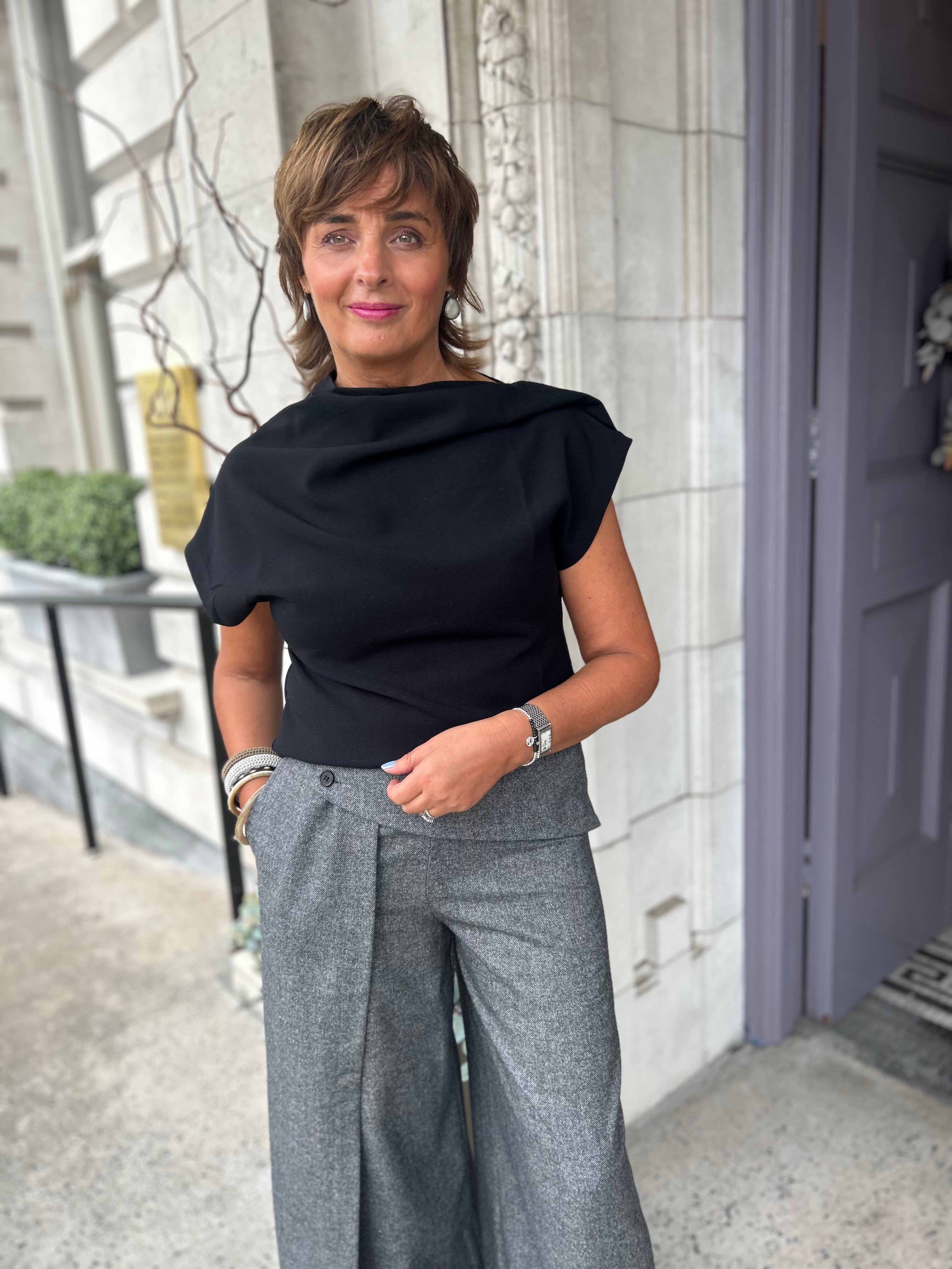 Jise Top in Black