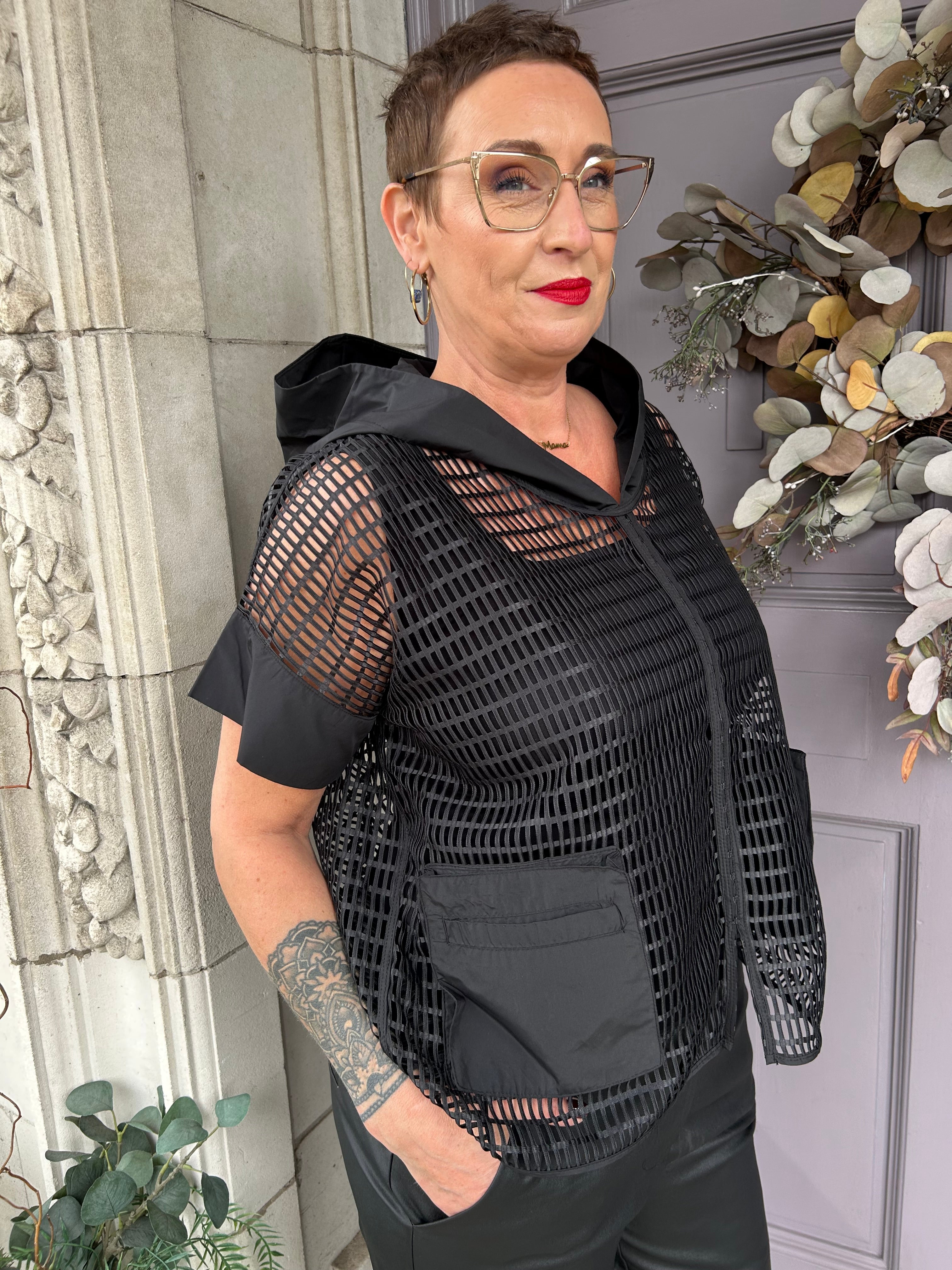 Open Weave Square Top in Black
