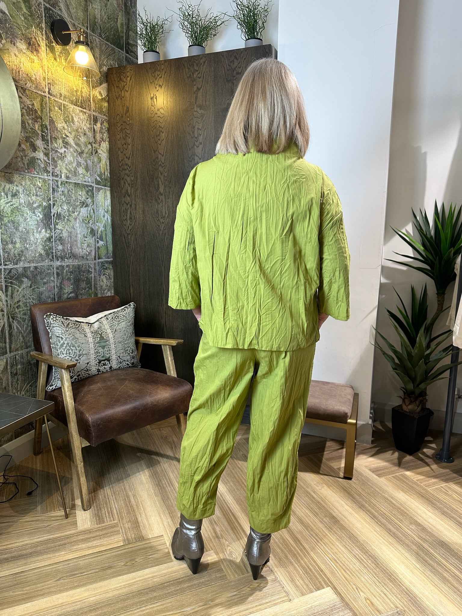 Crinkle Trousers in Olive