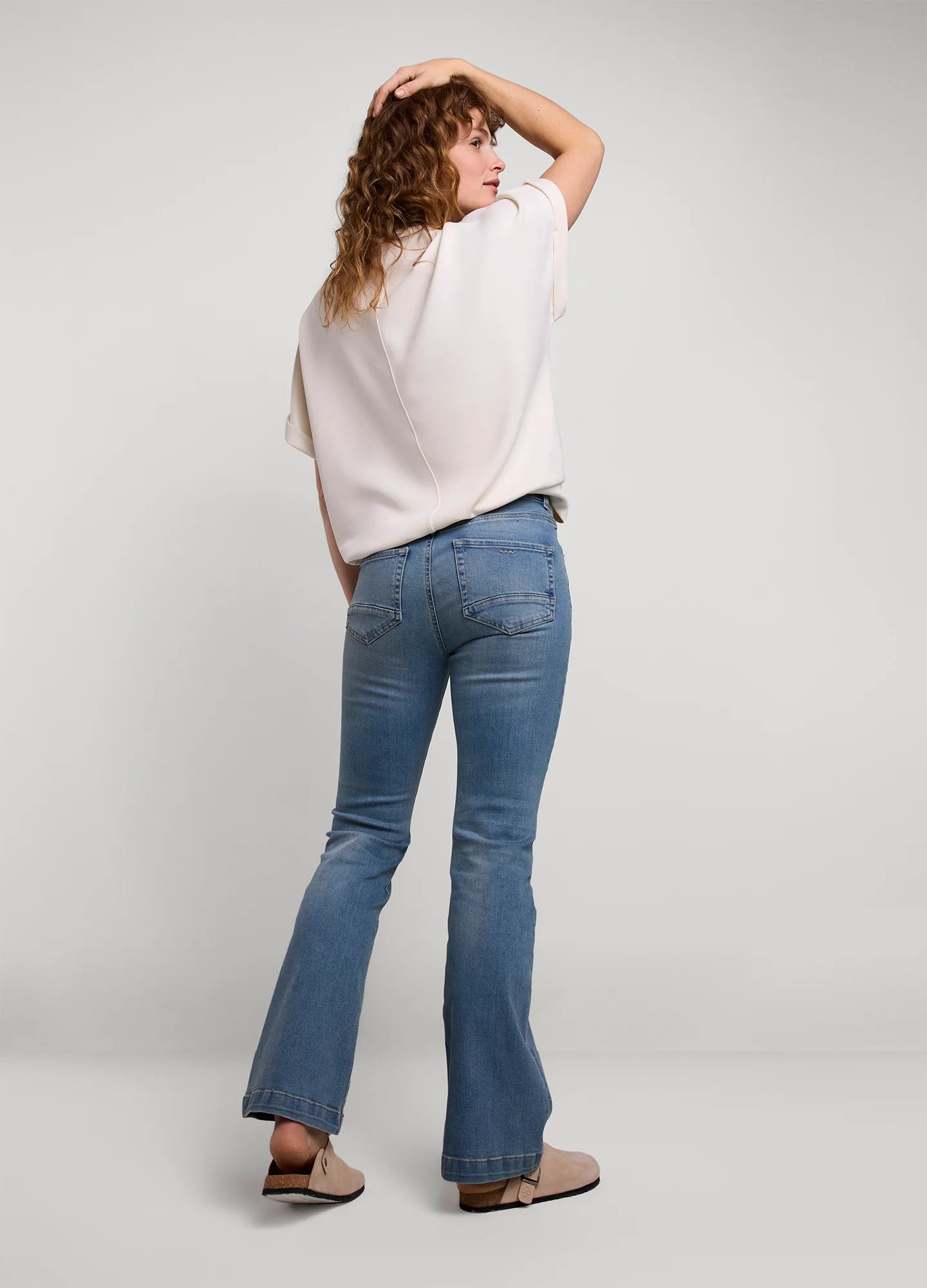Juliet Skinny Flared Jeans in Bleached Denim
