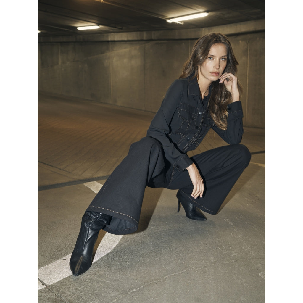 Beate Shirt in Black