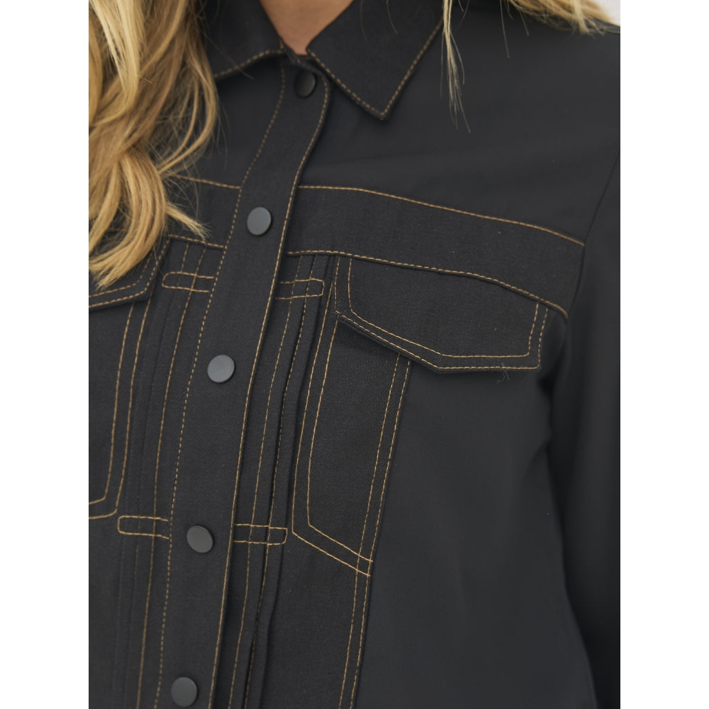 Beate Shirt in Black