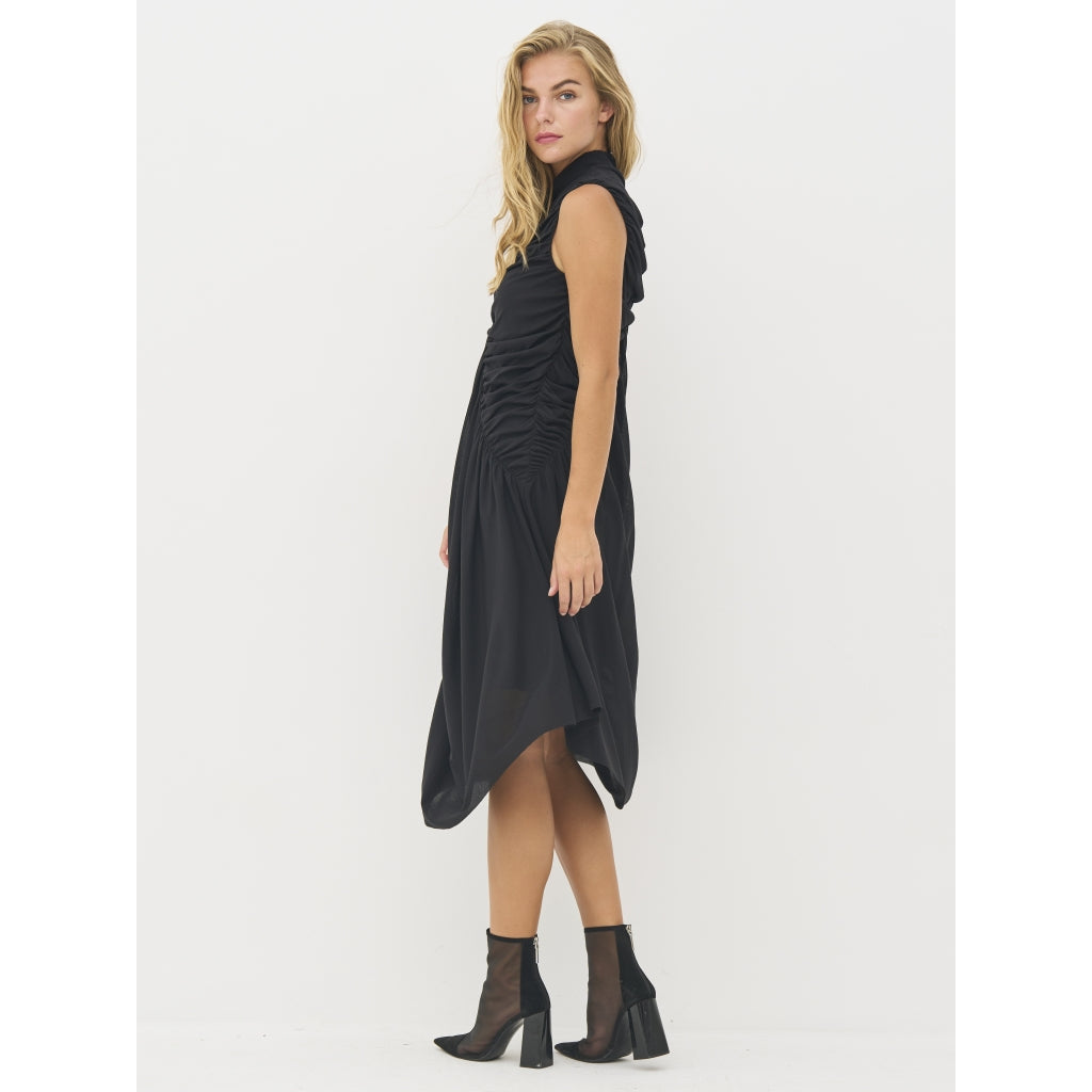 Beth Dress in Black