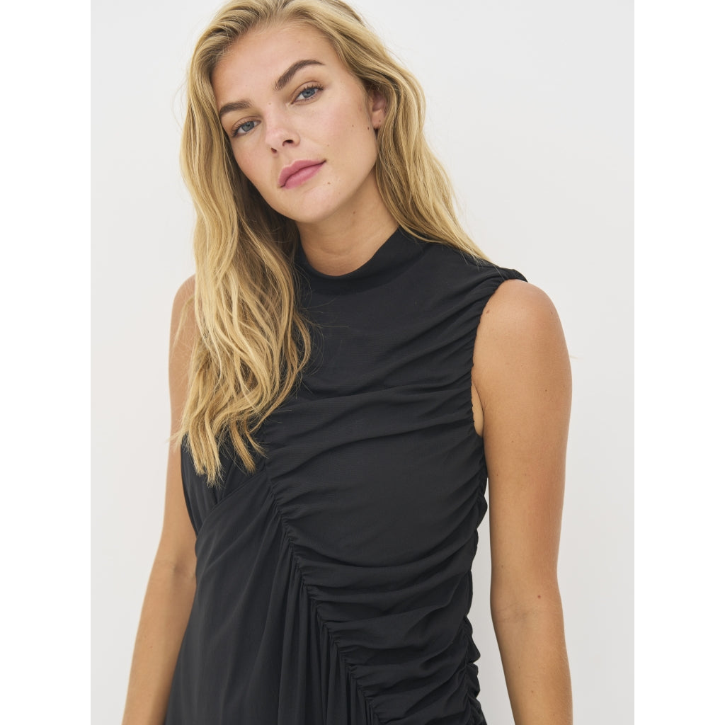 Beth Dress in Black