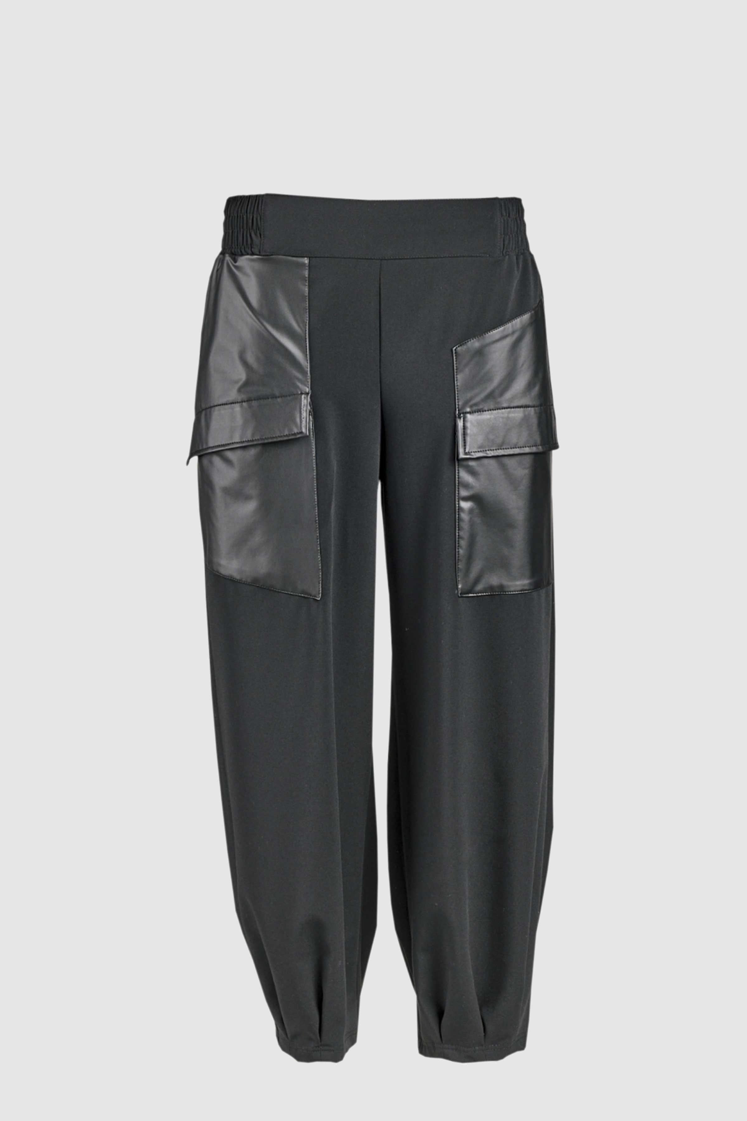 Stretch Trouser with Leather Pockets in Black