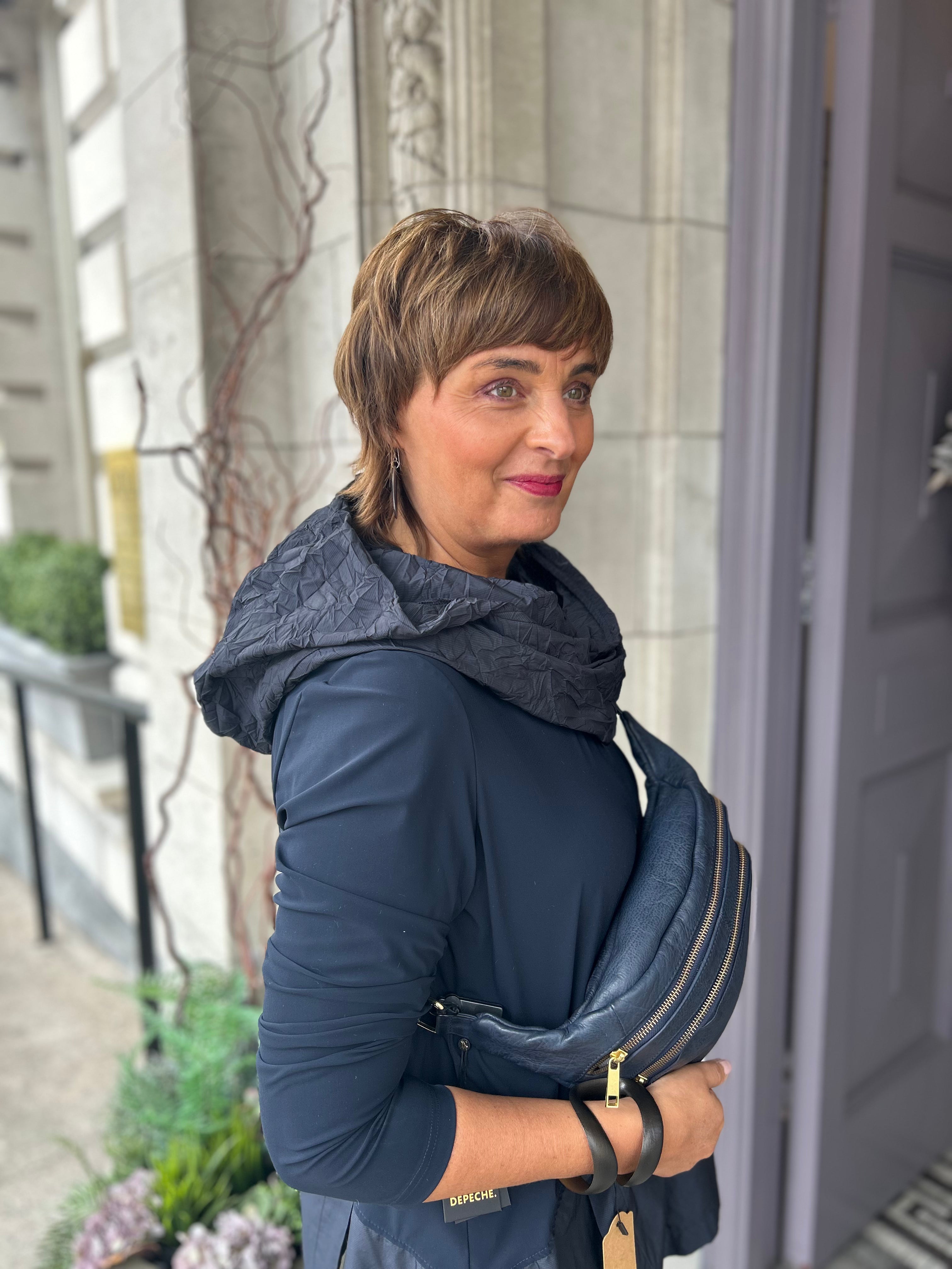 Crinkle Taffeta Hood in Night Blue