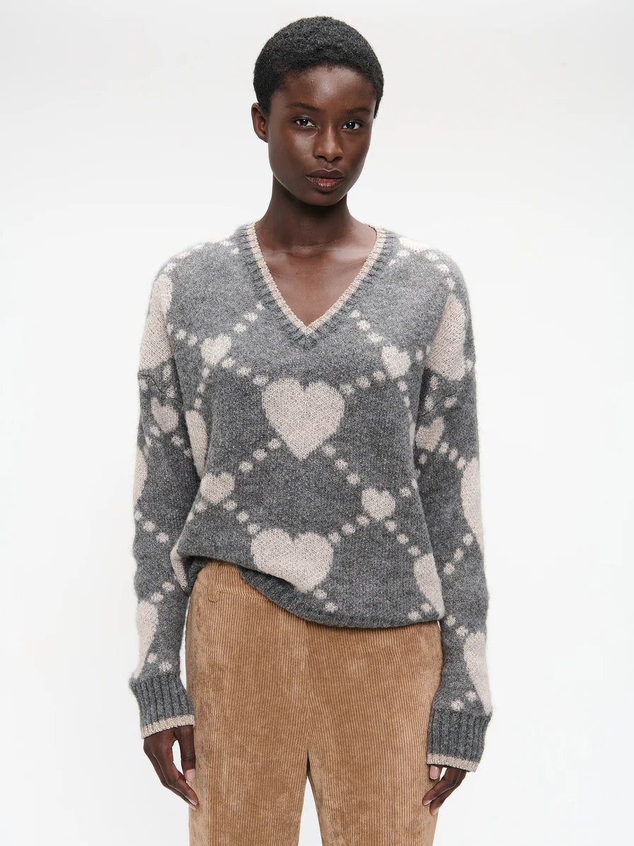 Hearts Pullover in Grey