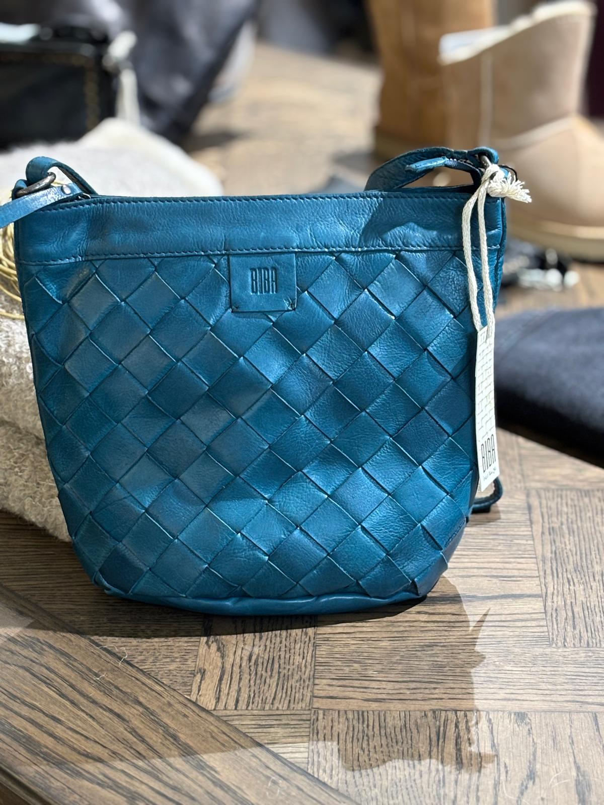 Lewisburg Cross Bag in Navy Blue