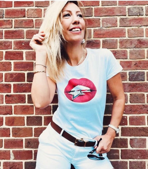 Red Biting Star Lip Tee in White